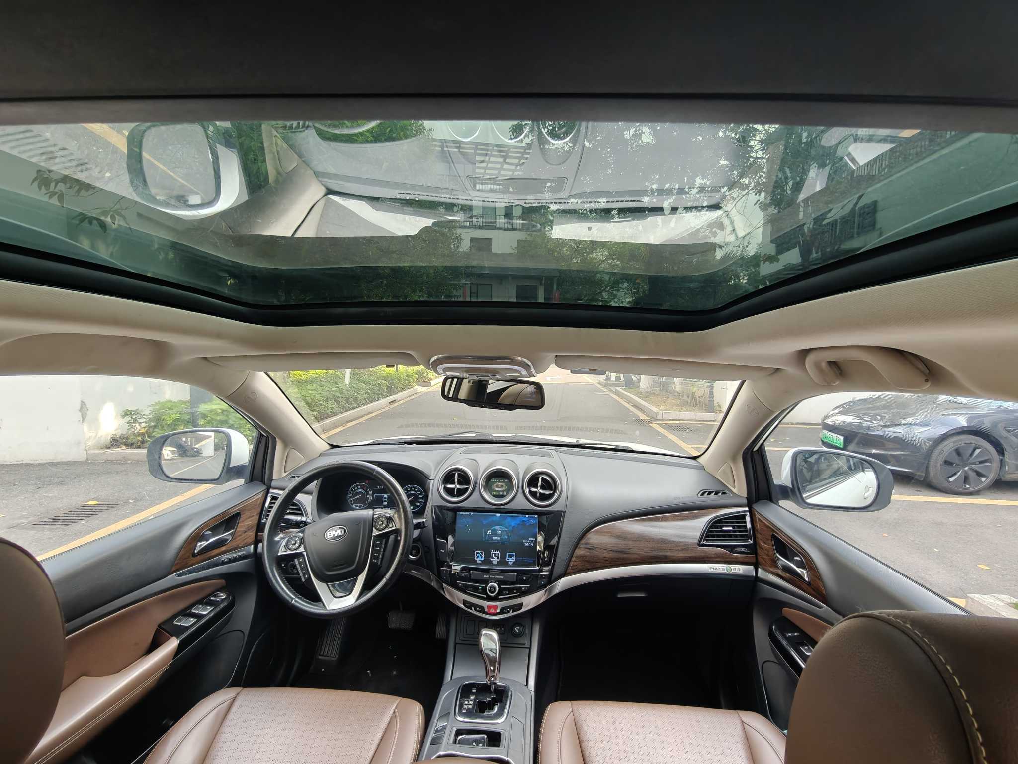 BYD M9 2016 immagine di auto #21