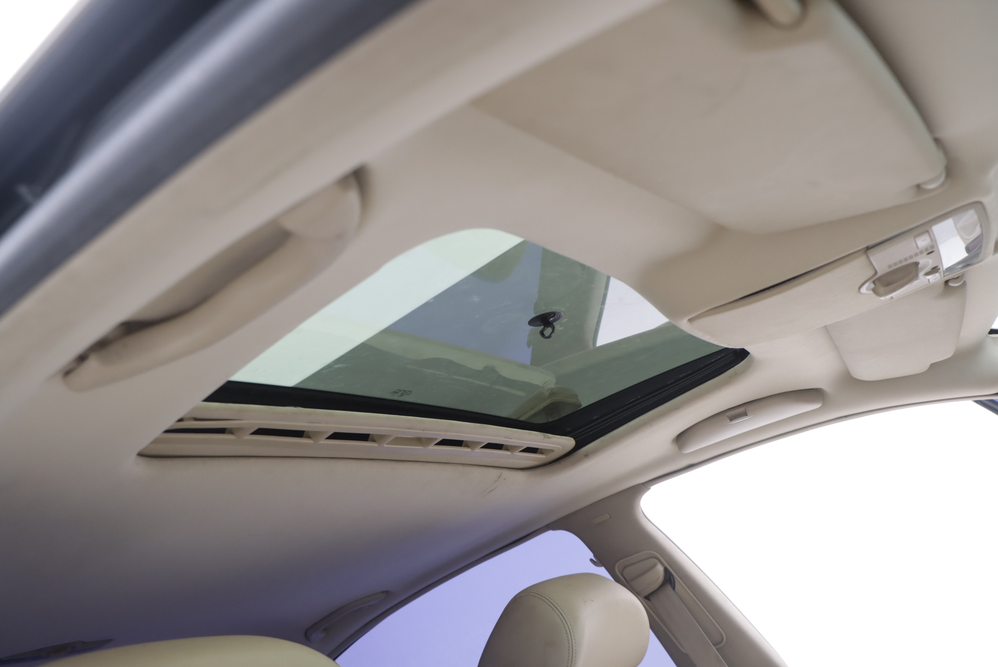 Volkswagen Passat Lingyu 2011 #21 Volkswagen Passat Lingyu 2011 car image #21