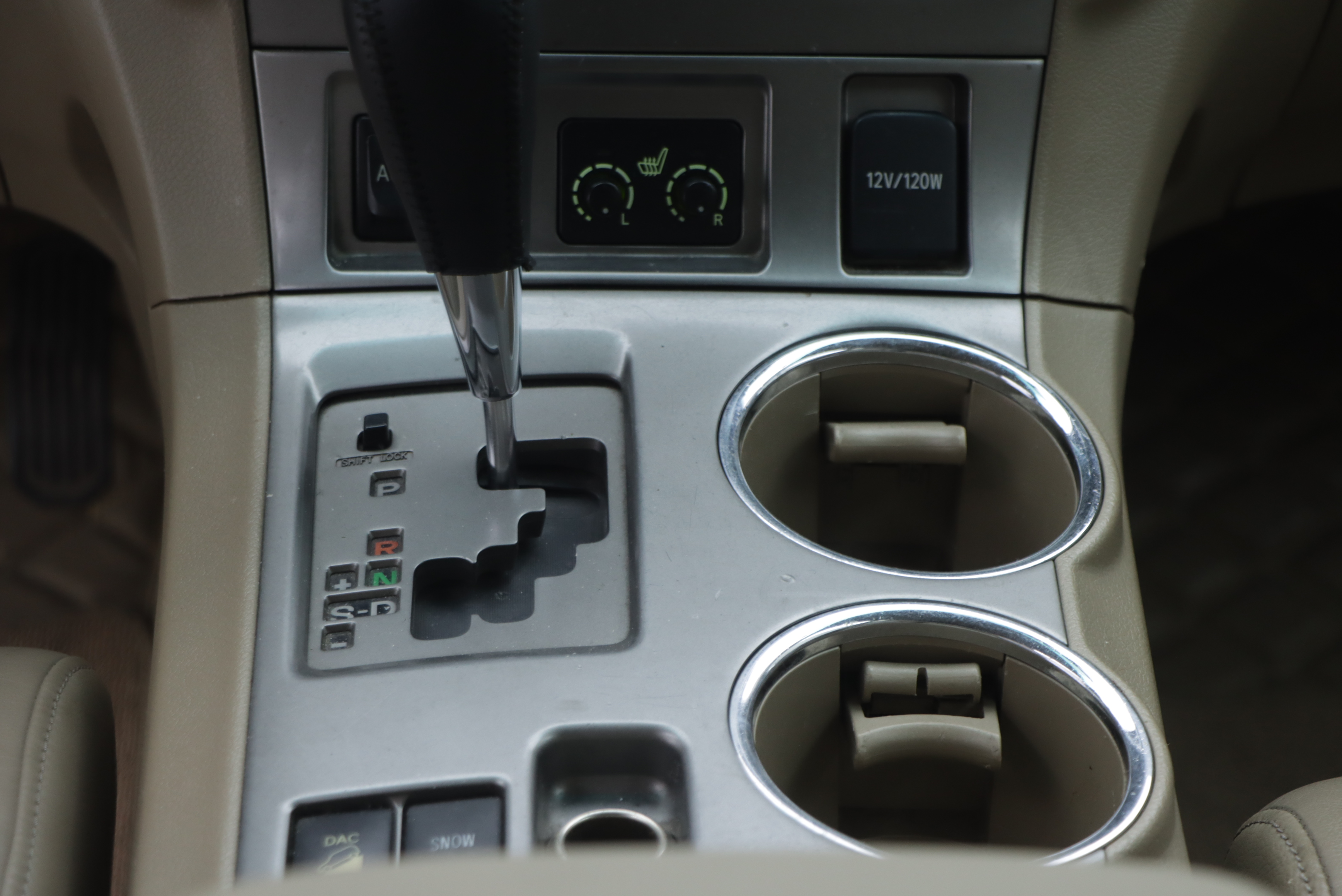 Toyota Highlander 2010 car image #21
