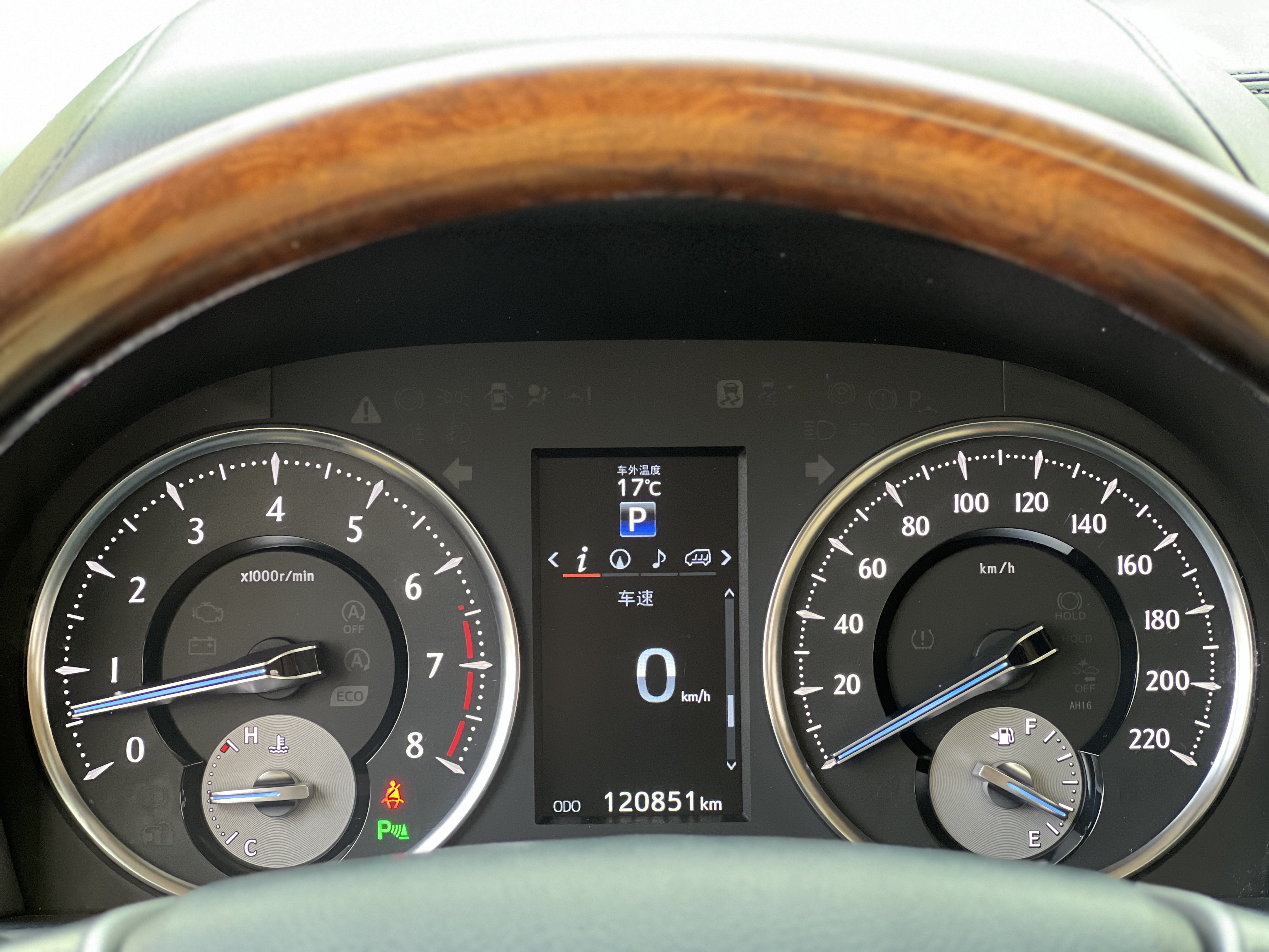 Toyota Alphard 2017 car image #21