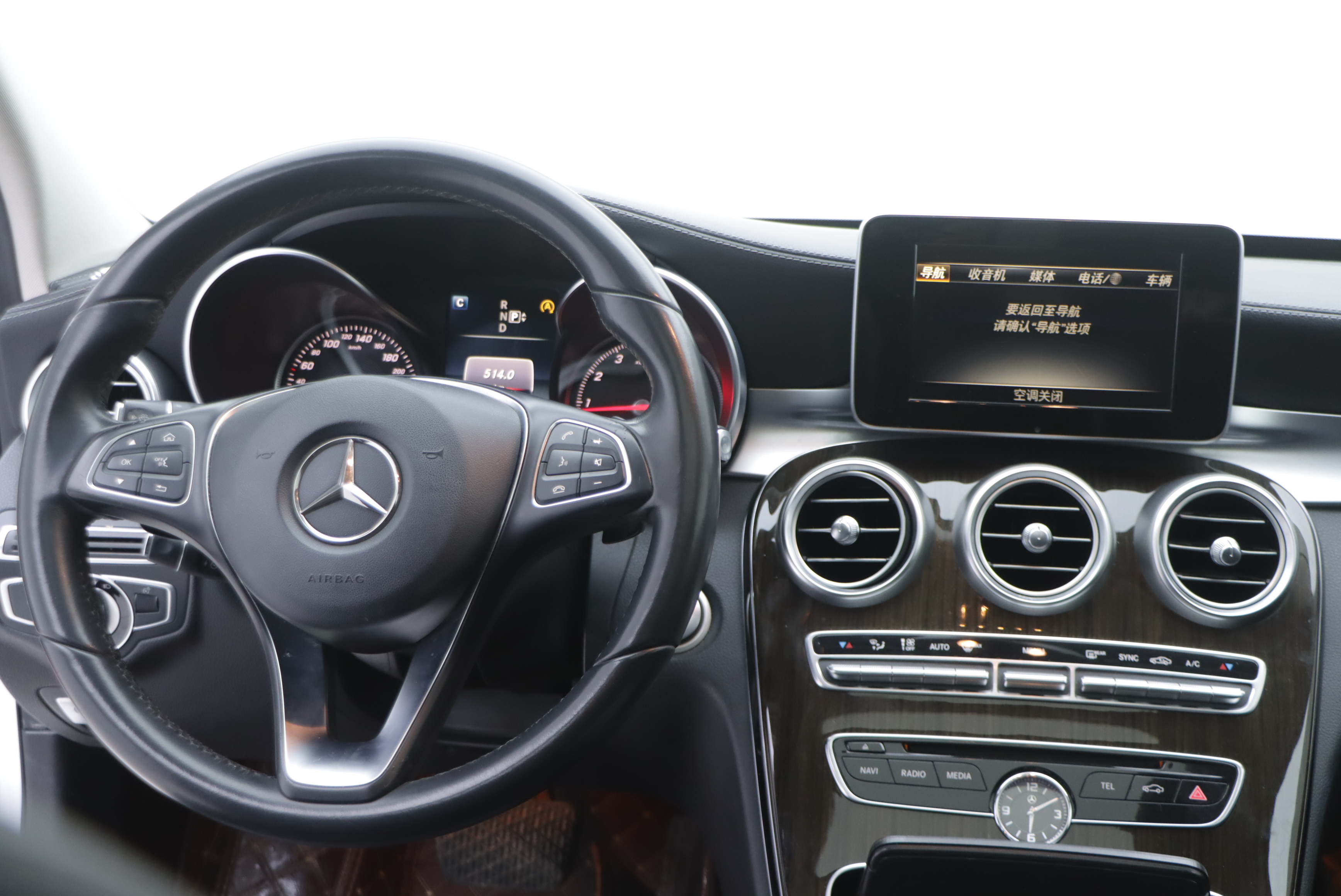 Mercedes-Benz C Class 2015 car image #21