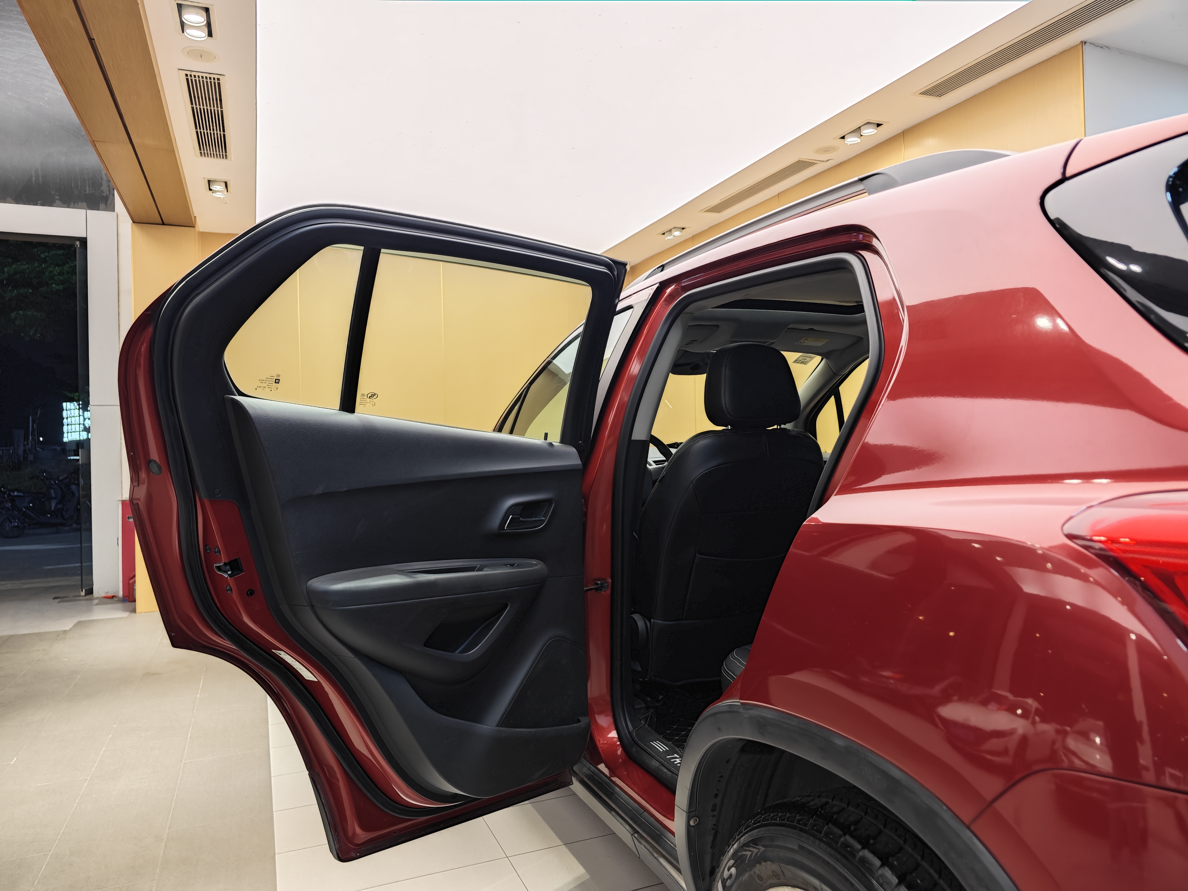 Chevrolet Tracker 2015 صورة سيارة #21