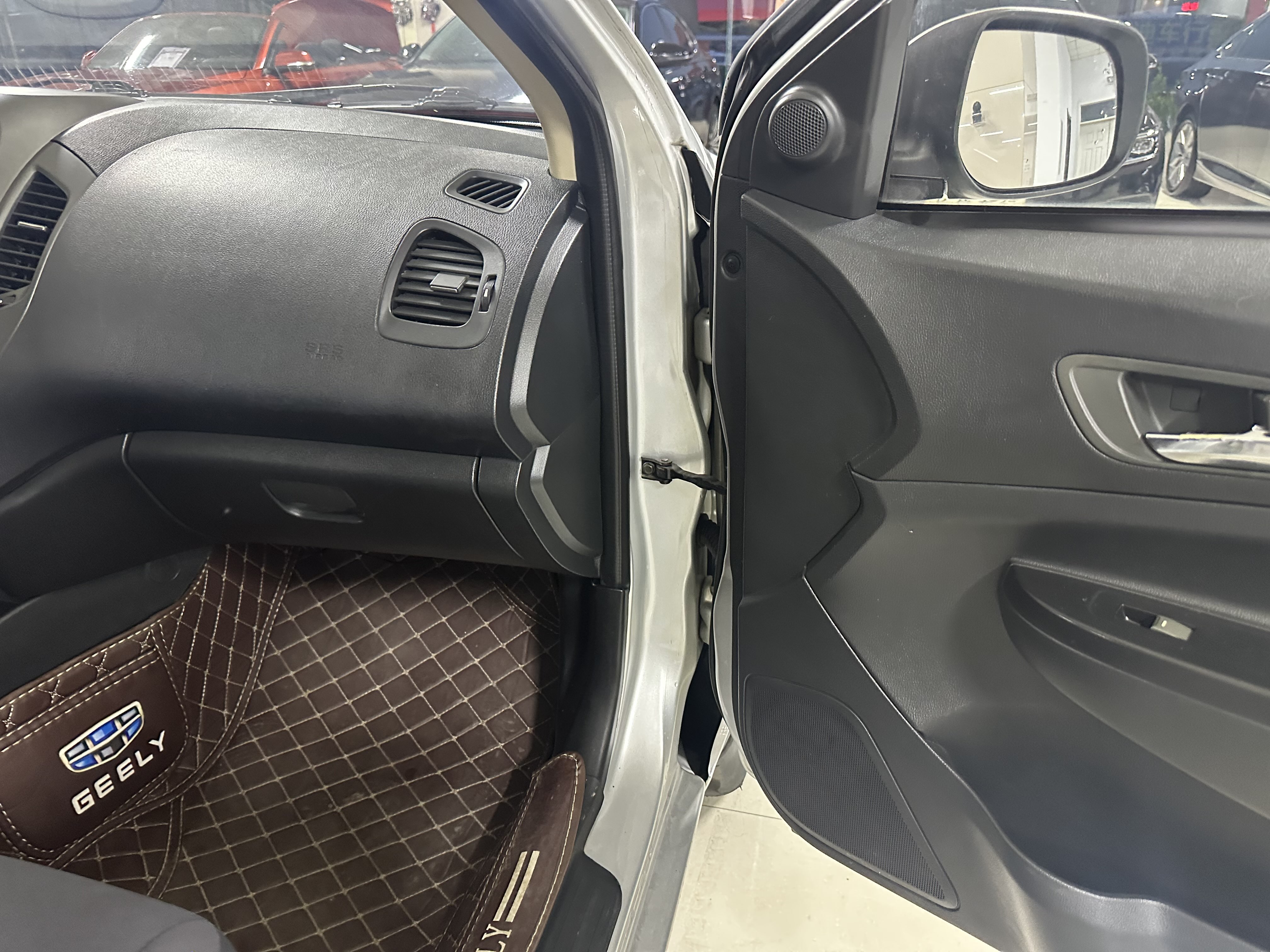 GEELY KingKong 2016 car image #21