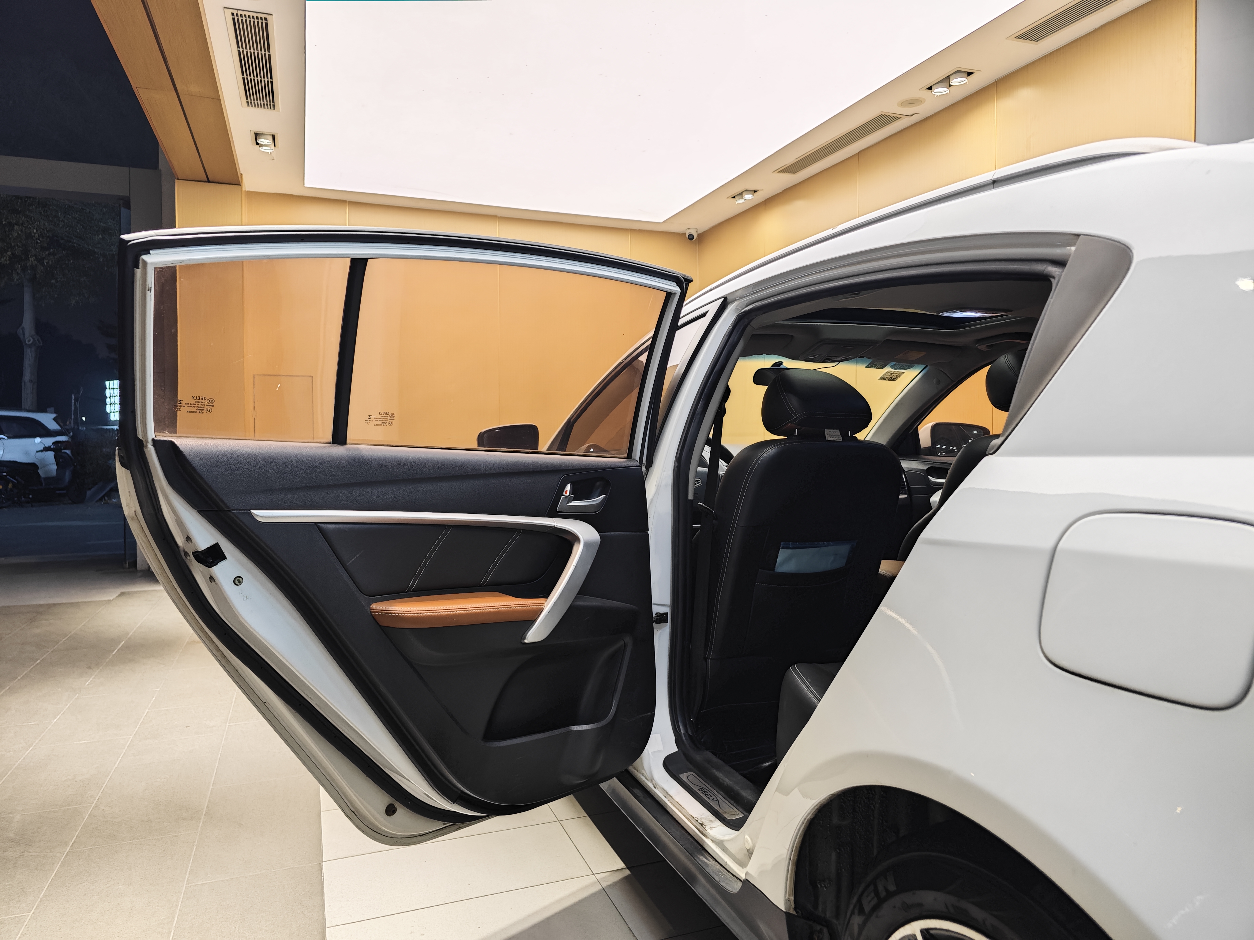 GEELY Emgrand 2016 #21 GEELY Emgrand 2016 car image #21