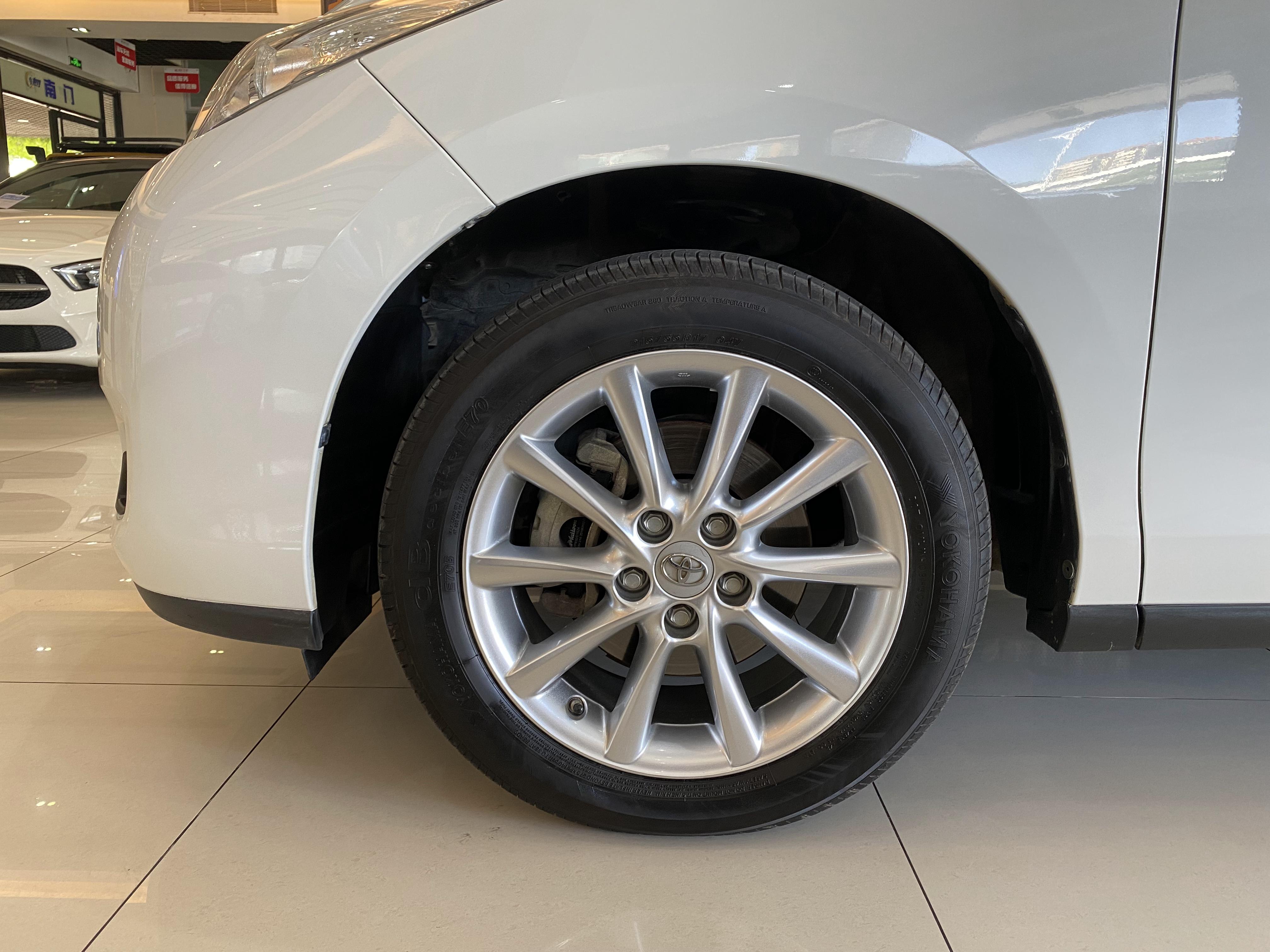 Toyota Previa 2017 #21 Toyota Previa 2017 car image #21