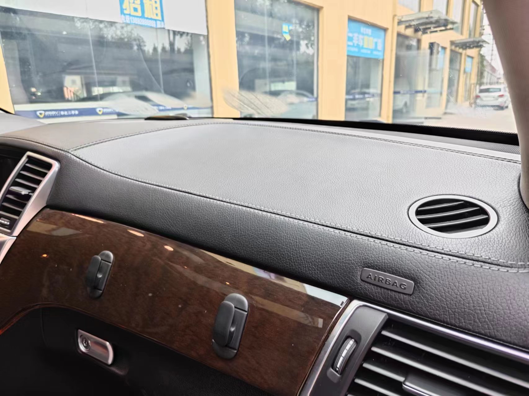 Mercedes-Benz GL Class 2016 immagine di auto #21