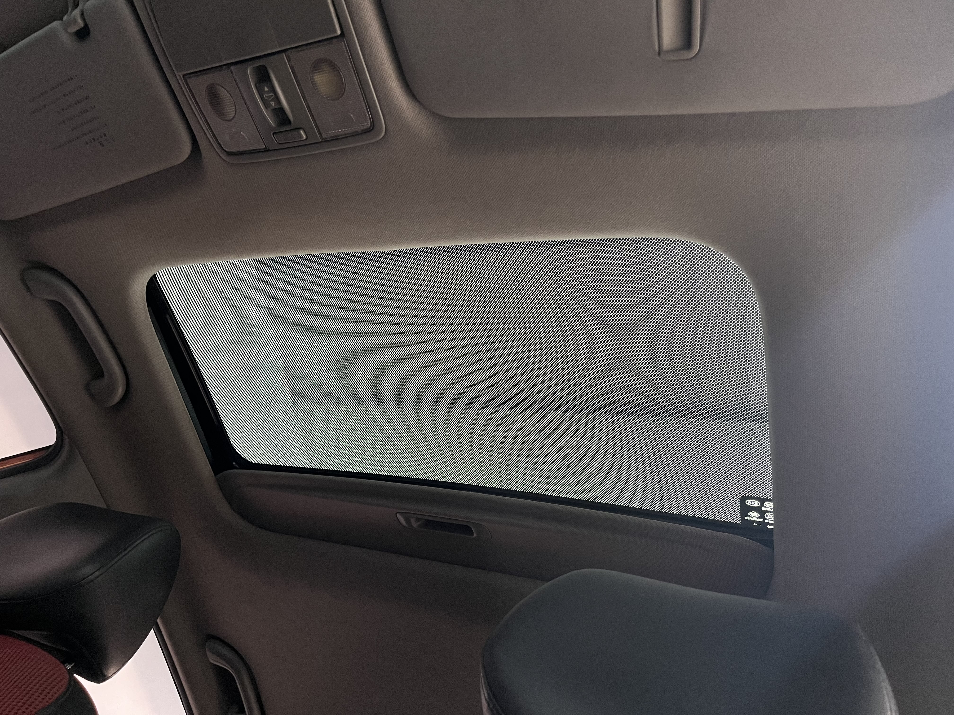 Hyundai Reina Hatchback 2014 car image #21