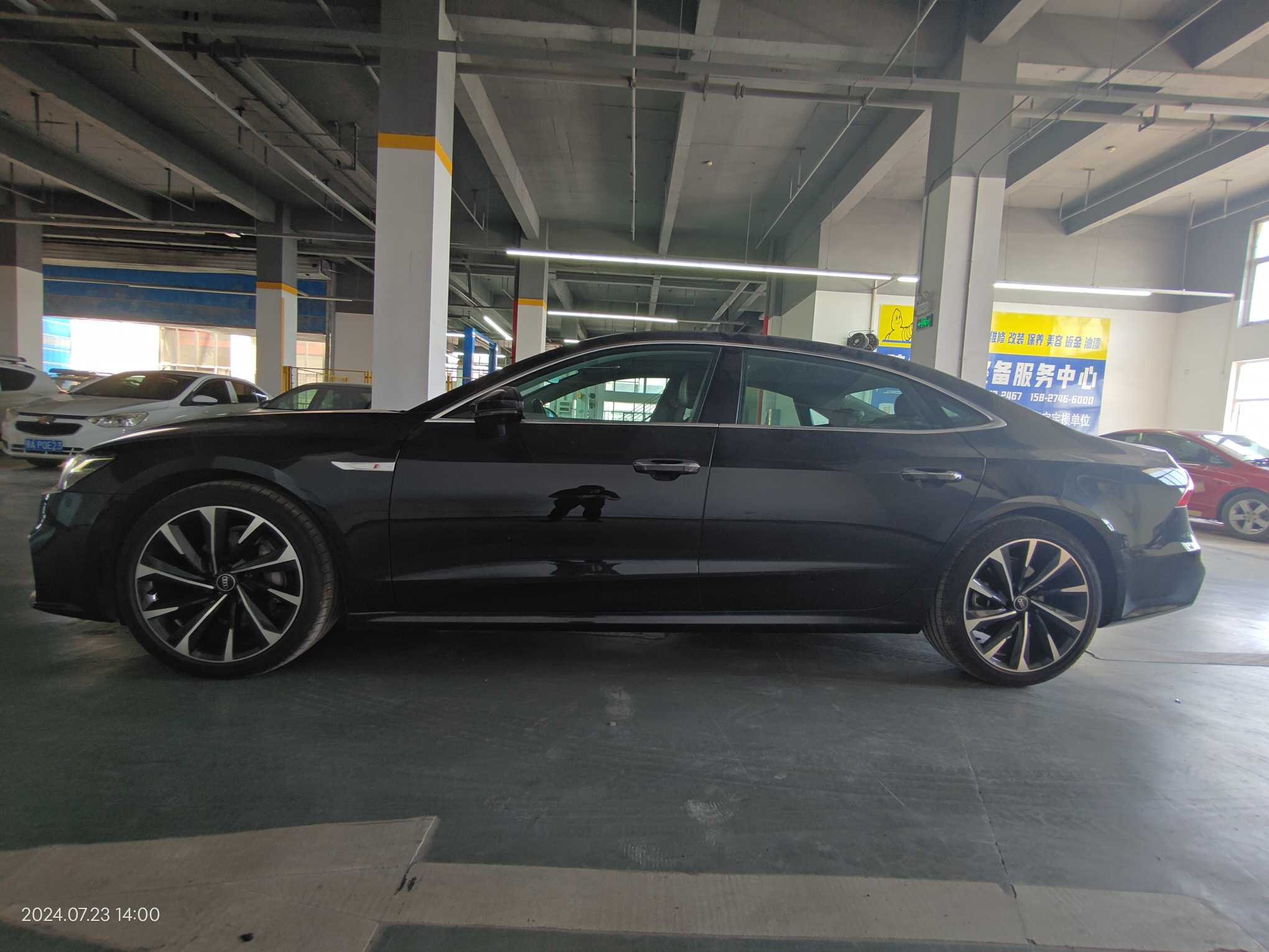 Audi A7L 2022 car image #21