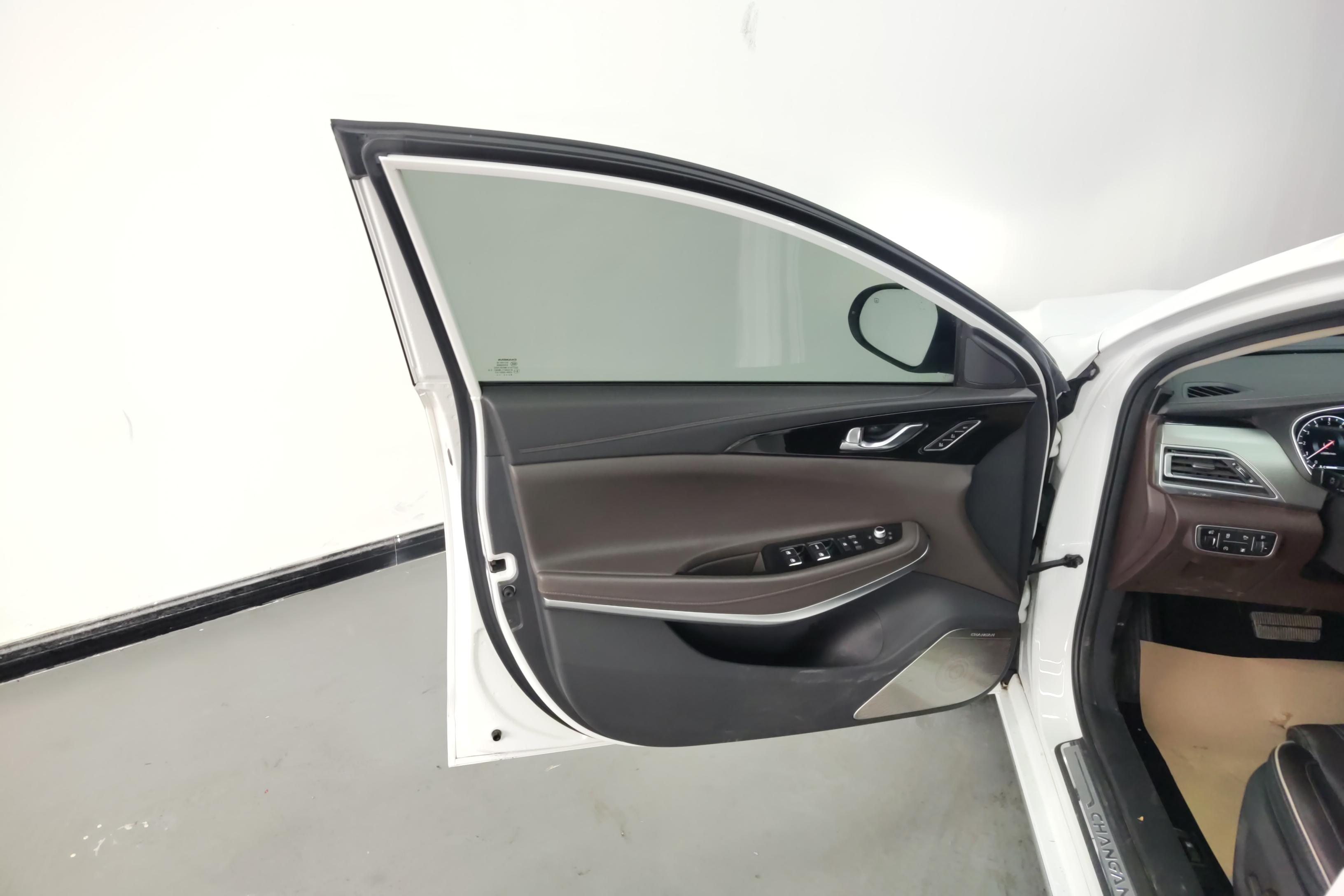 Changan Raeton 2018 immagine di auto #21