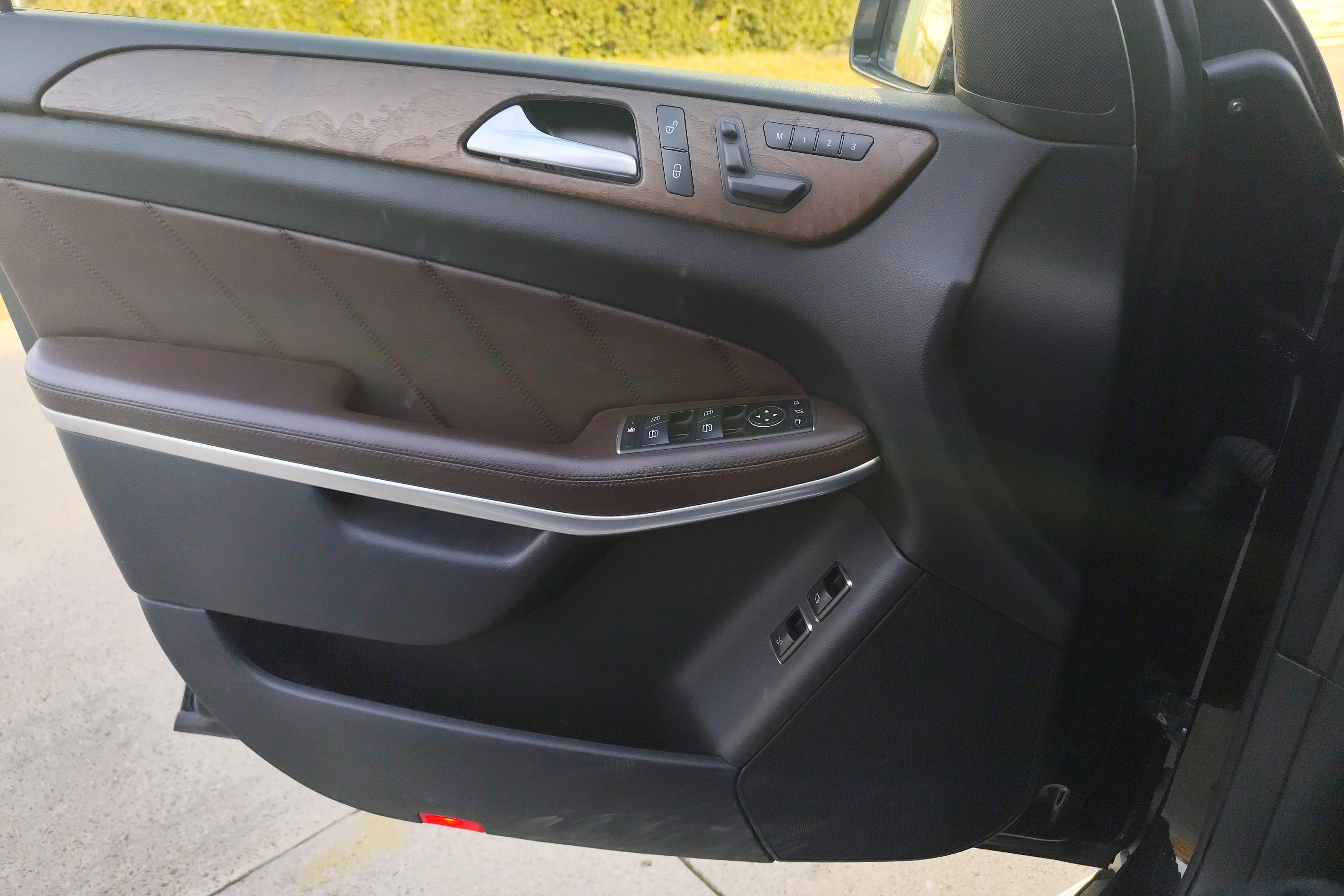 Mercedes-Benz GL Class 2013 car image #21