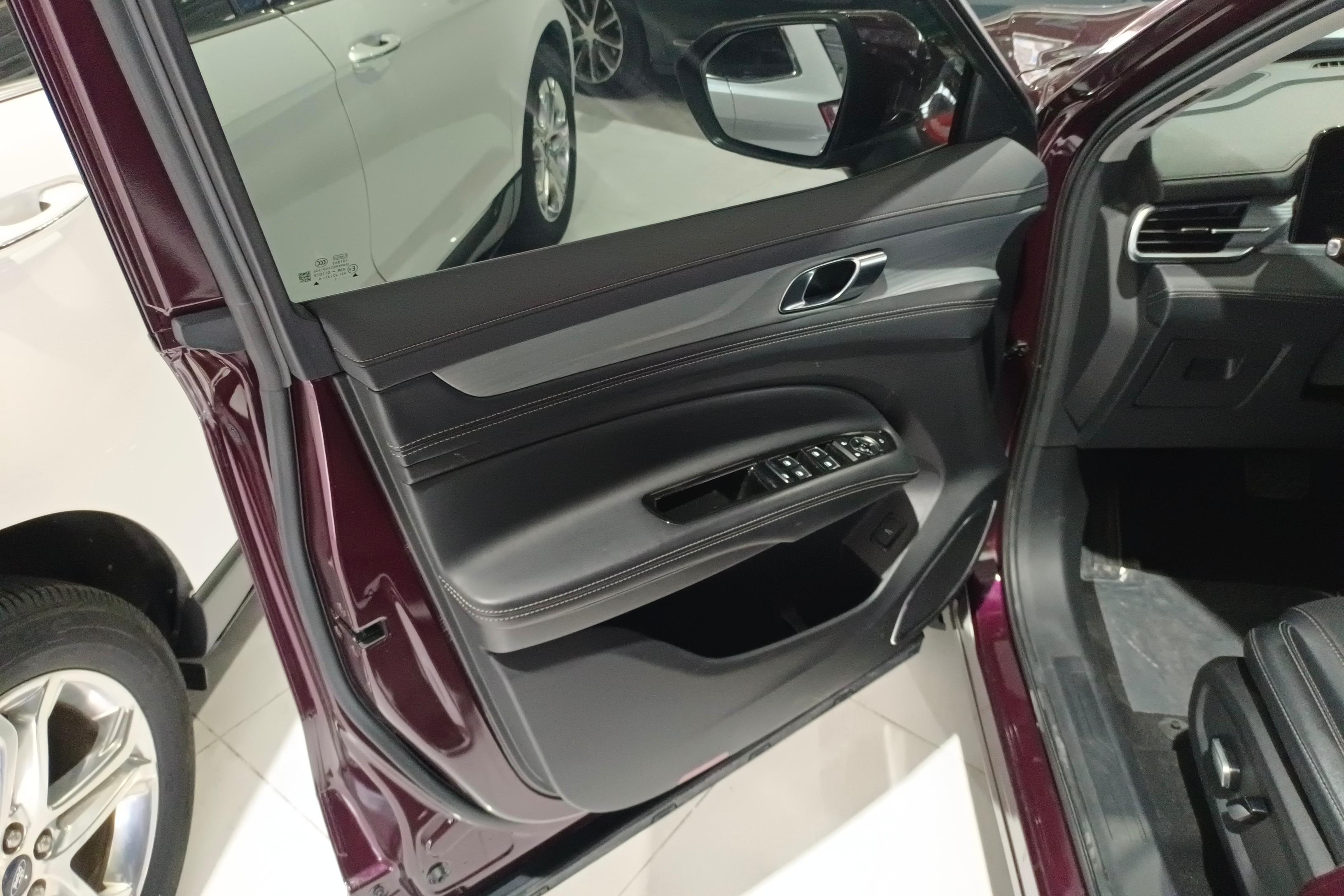 Ford Equator 2021 car image #21