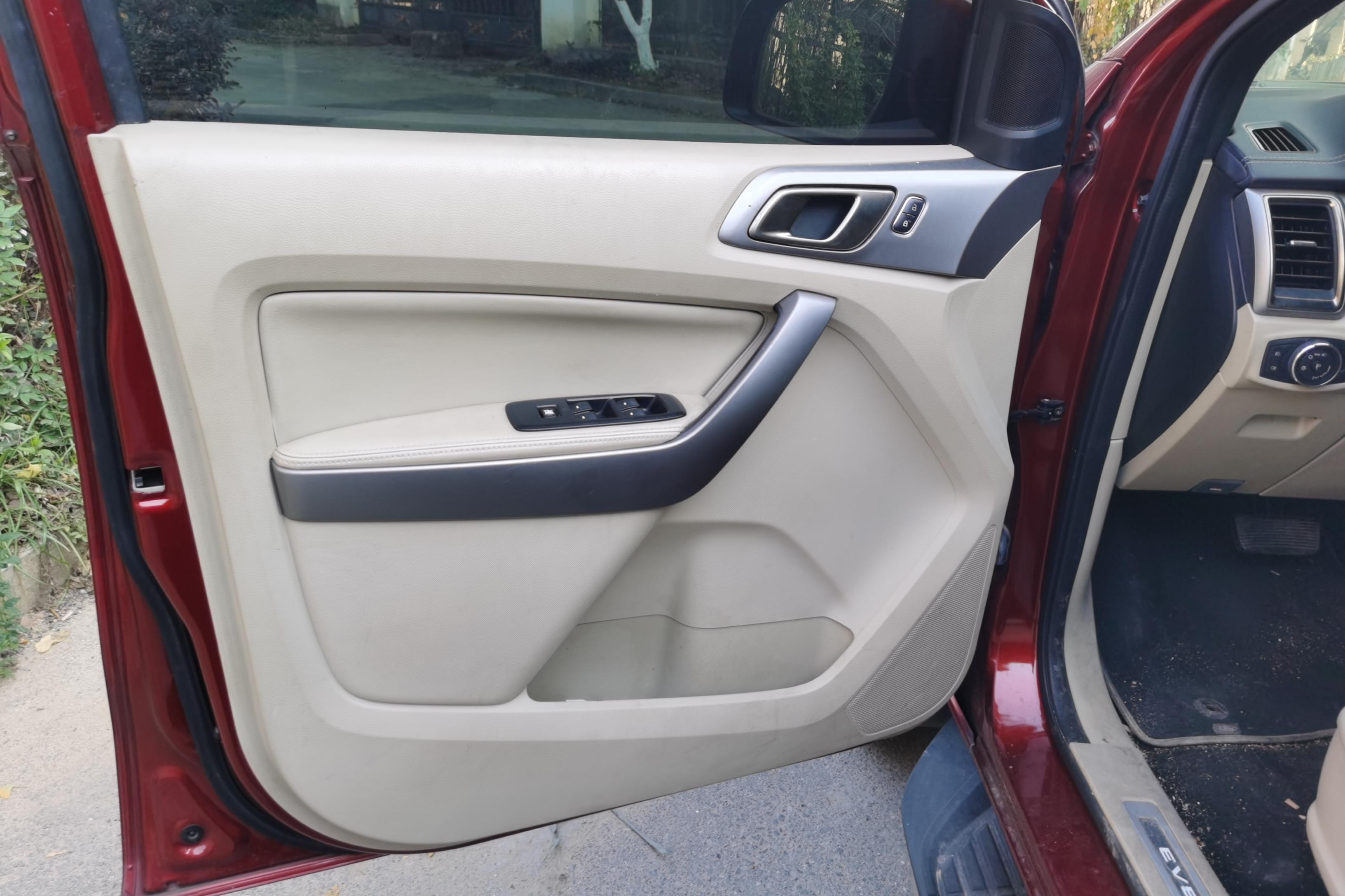 Ford Everest 2019 car image #21