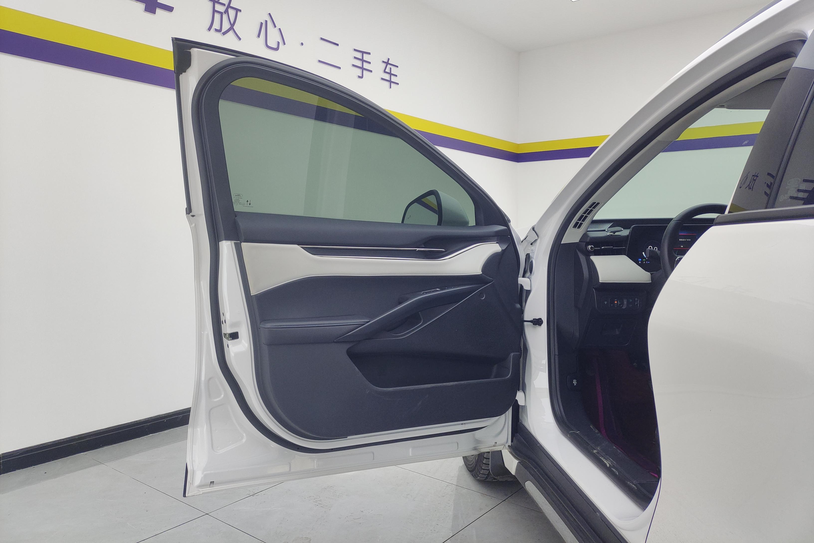 Ford Evos 2022 car image #21