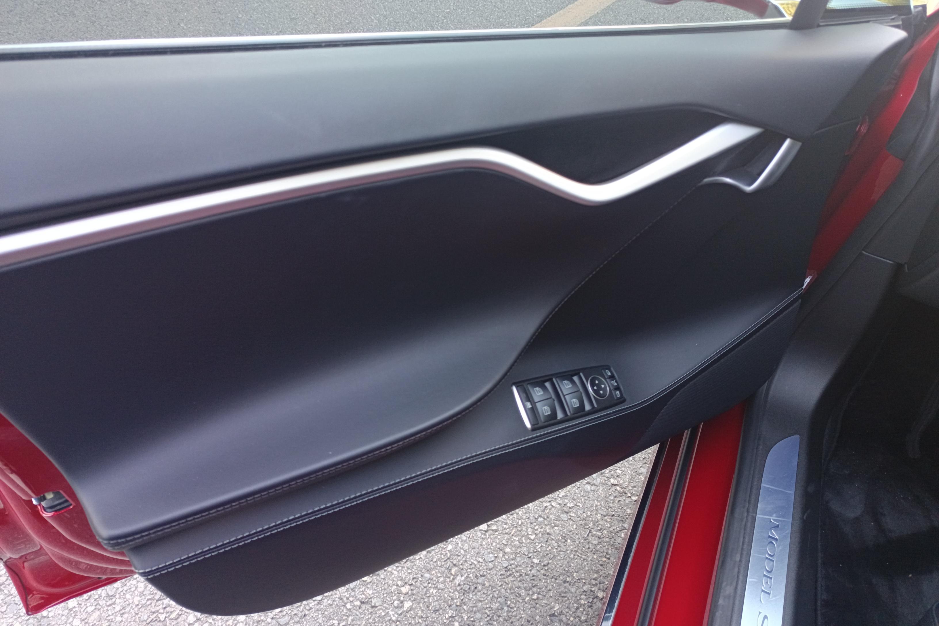 特斯拉 Model S 2018 汽车图片 #21