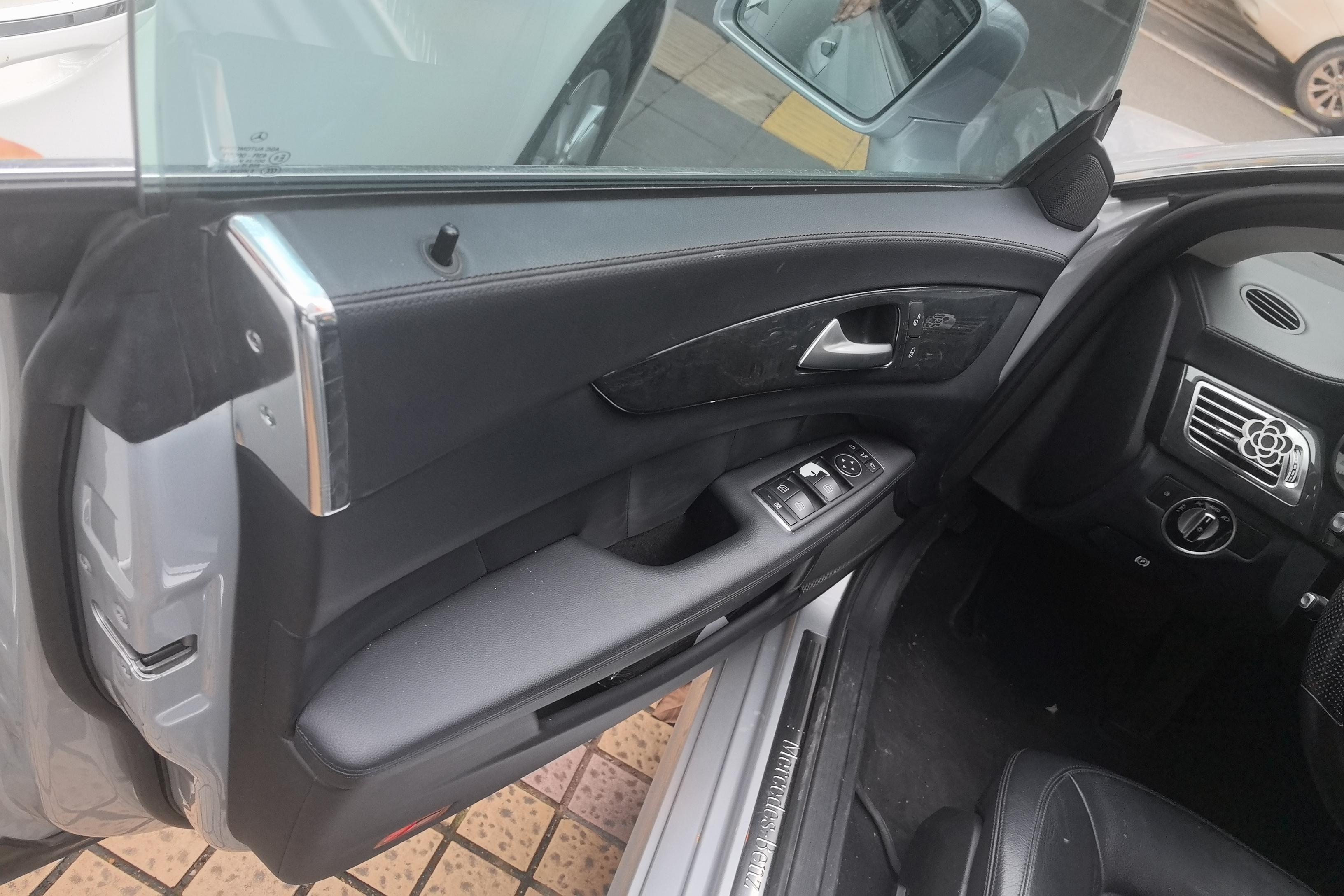 Mercedes-Benz CLS AMG 2016 car image #21