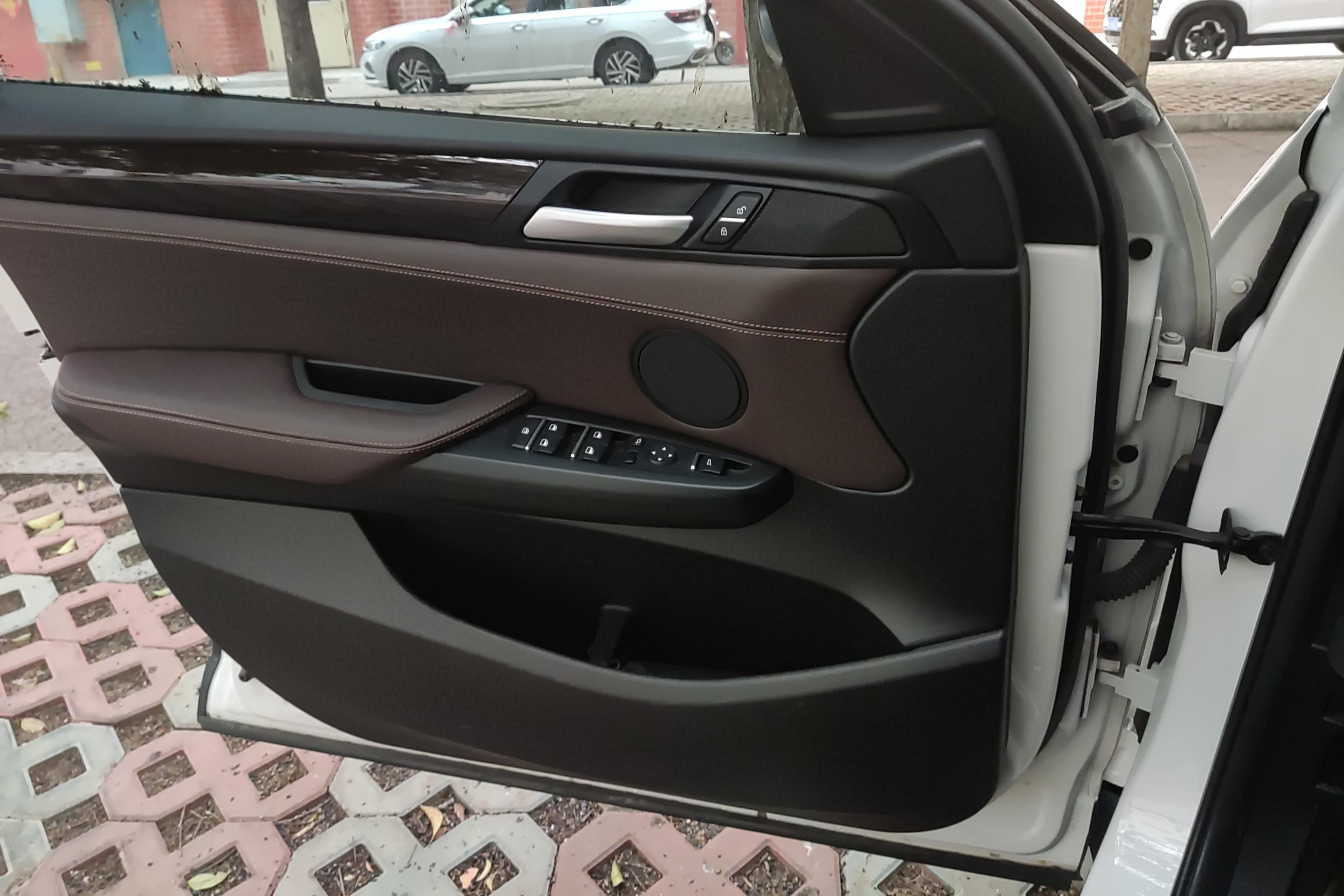 BMW X4 M40i 2017 car image #21