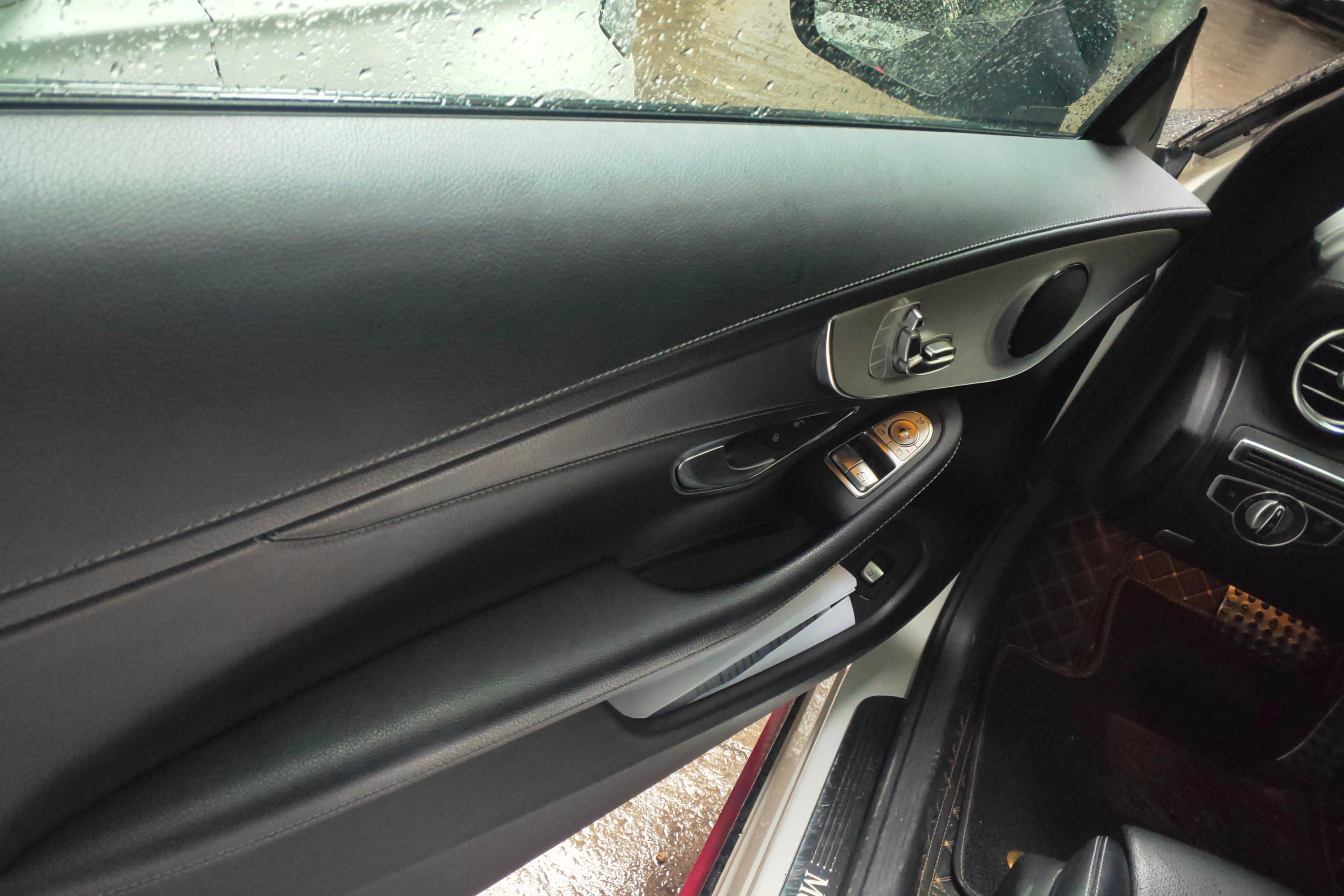 Mercedes-Benz C Class (Imported) 2017 car image #21