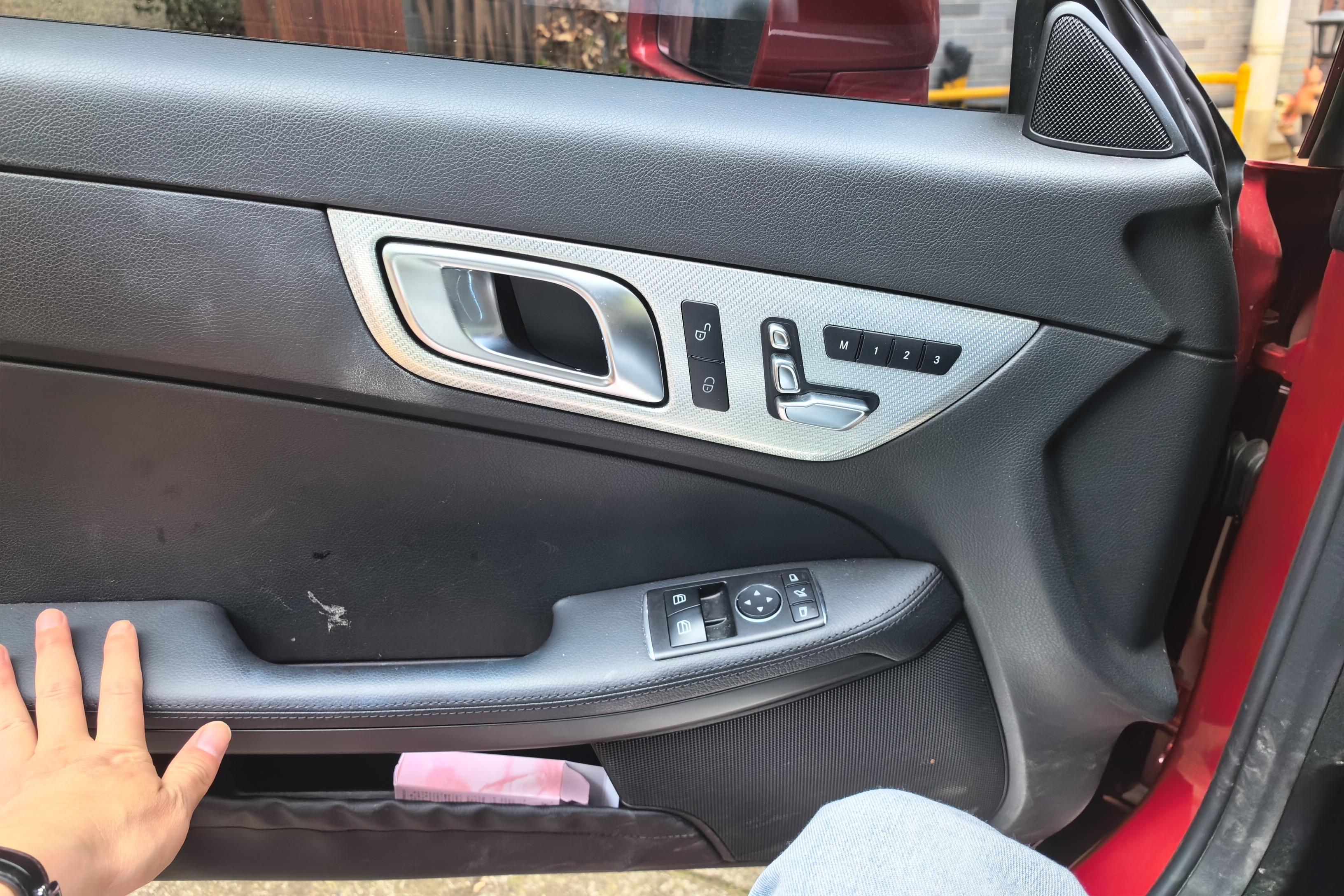 Mercedes-Benz SLC Class 2018 car image #21