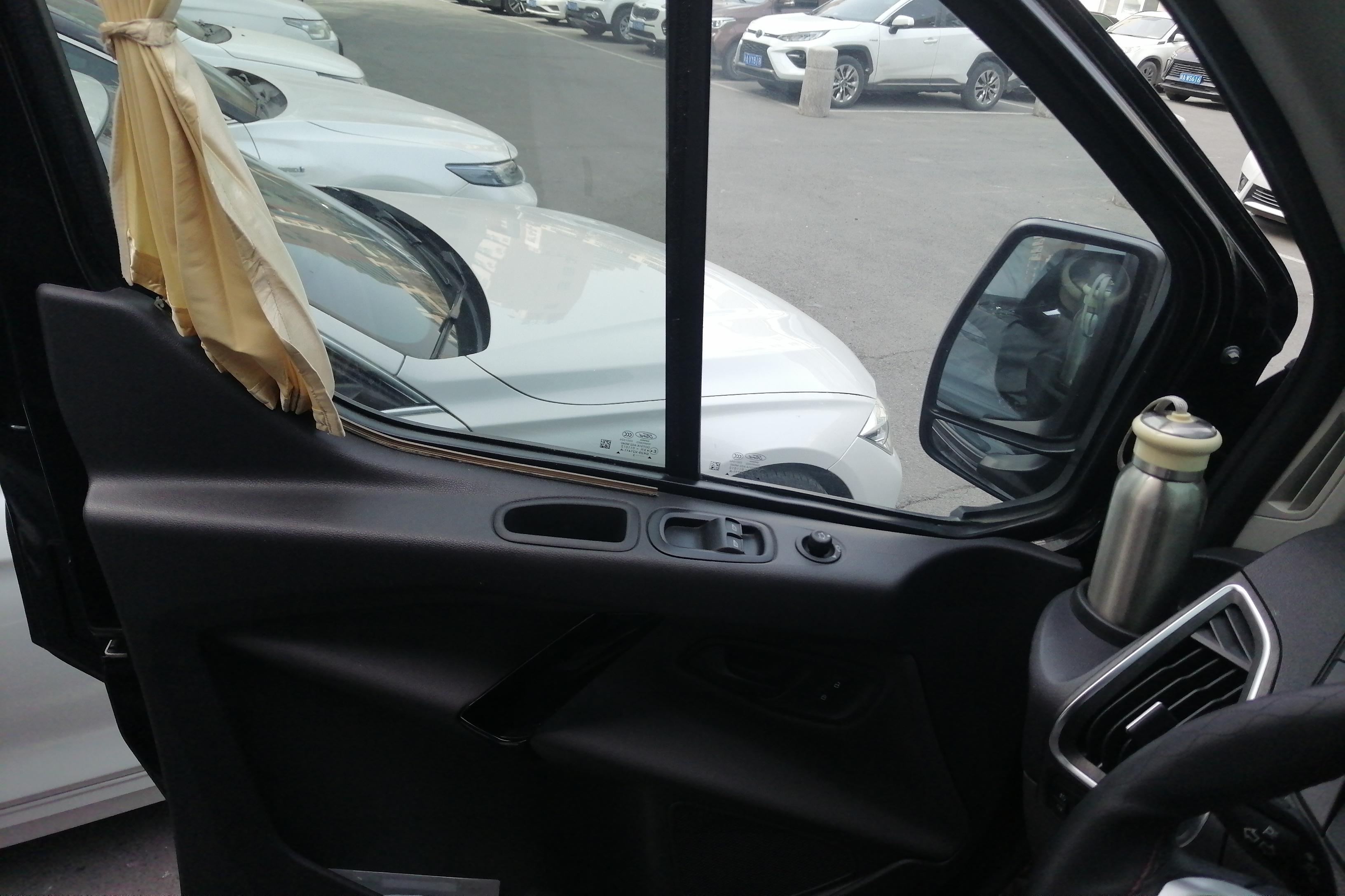 Ford Tourneo 2022 car image #21