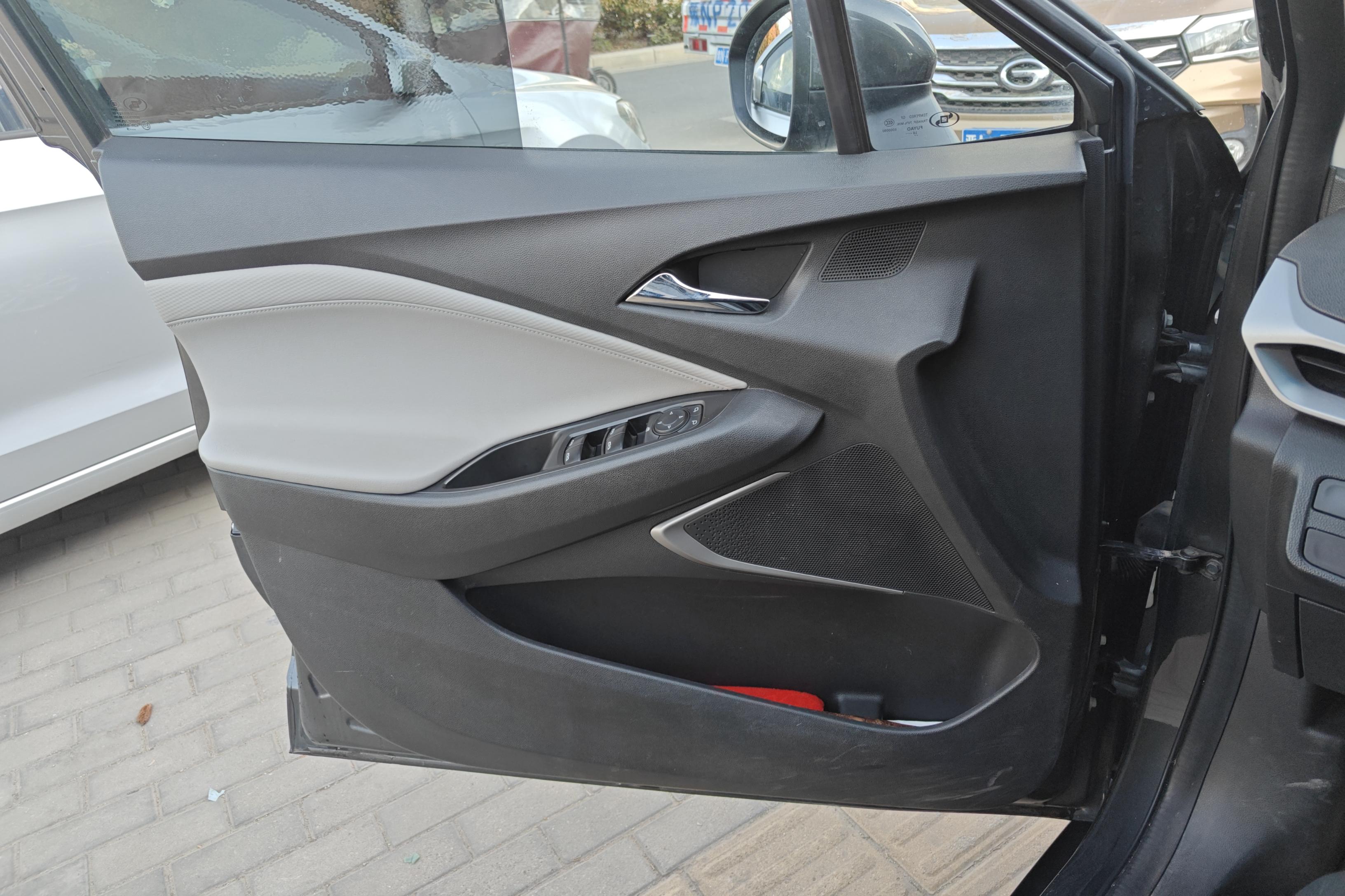 Chevrolet Orlando 2019 #21 Chevrolet Orlando 2019 car image #21