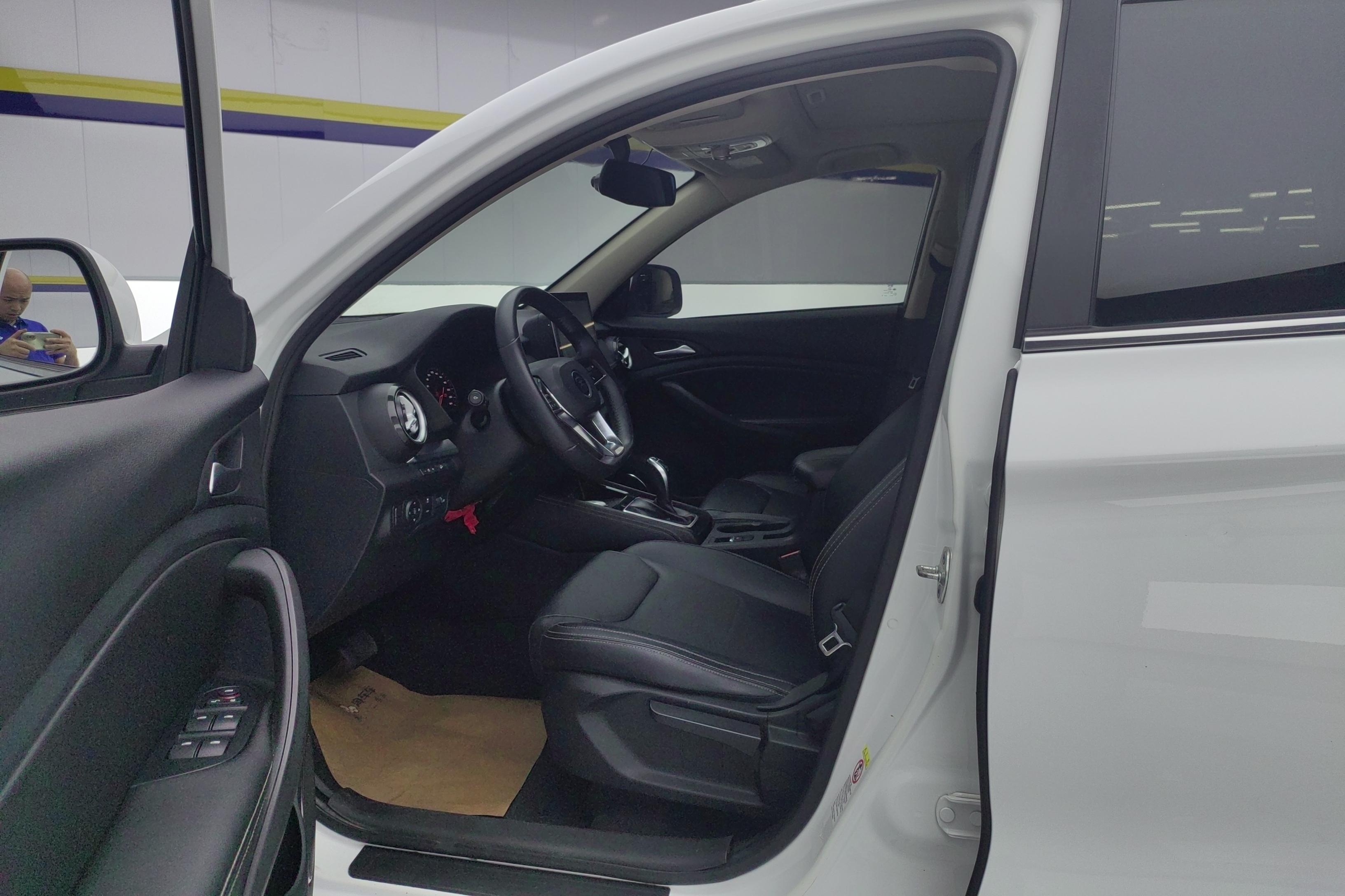 BYD Song 2020 #21 BYD Song 2020 car image #21