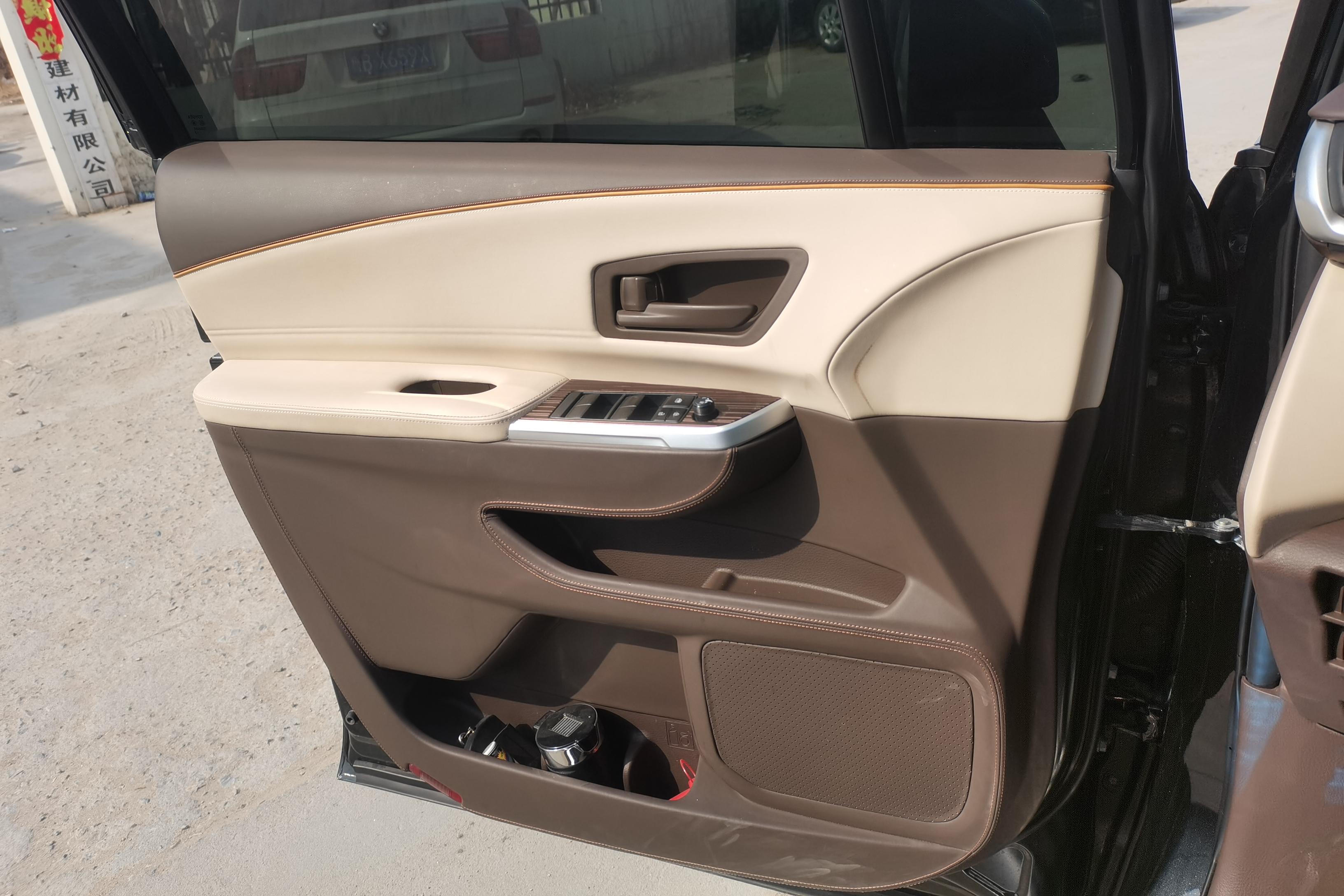 Toyota Granvia 2023 #21 Toyota Granvia 2023 immagine di auto #21