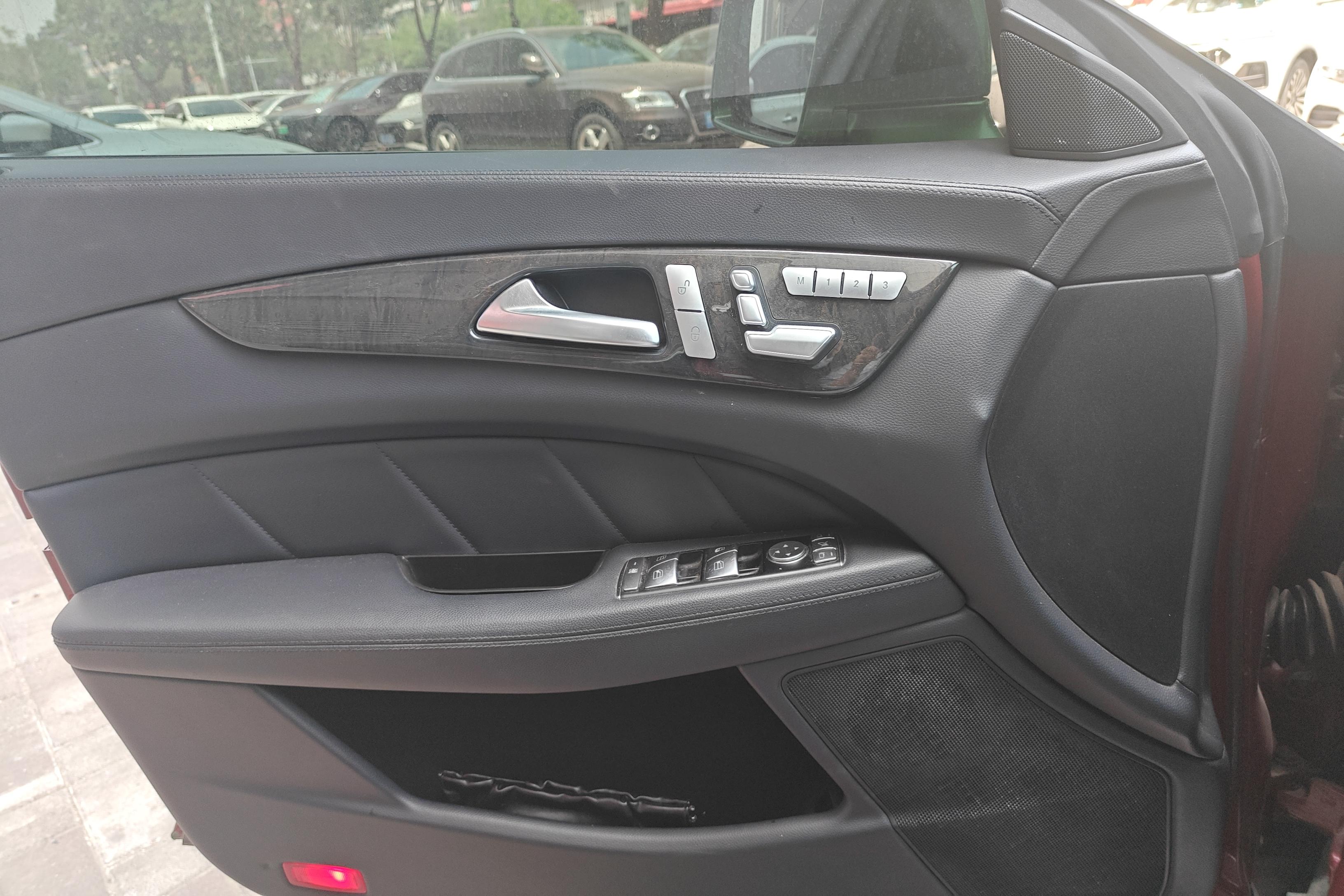 Mercedes-Benz CLS AMG 2012 imagem de carro #21