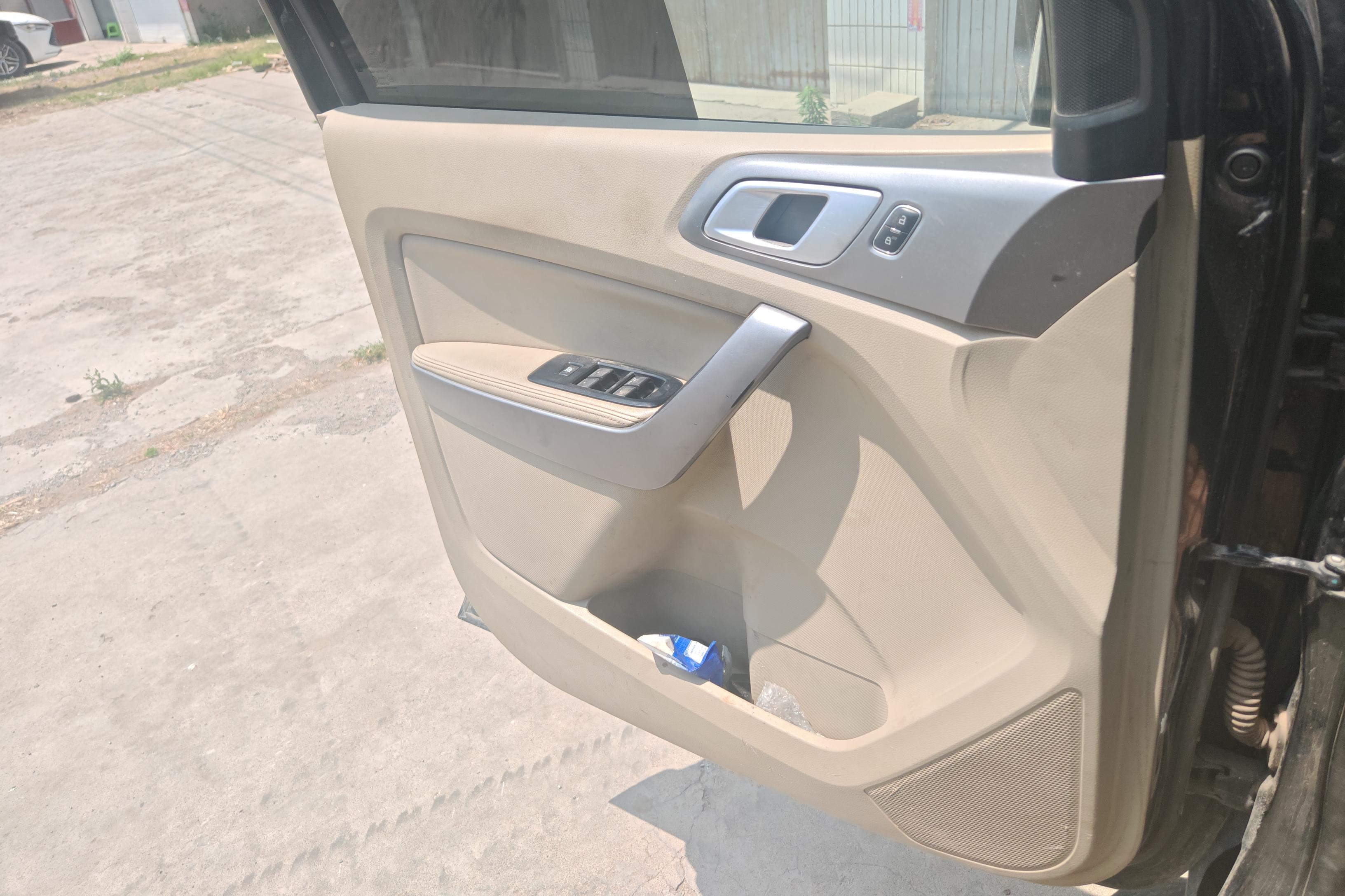 Ford Everest 2016 car image #21