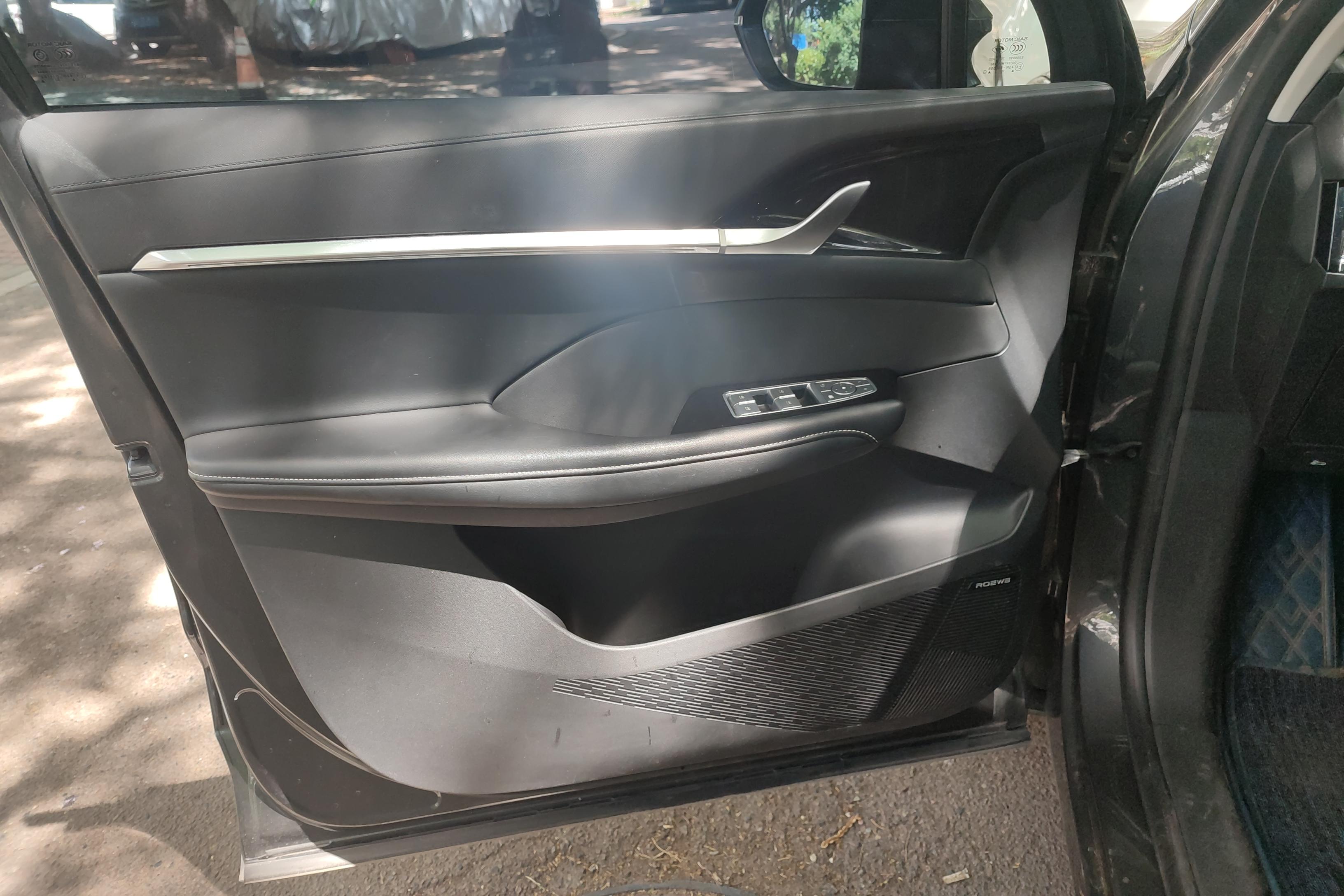 Roewe RX5 MAX 2021 изображение автомобиля #21