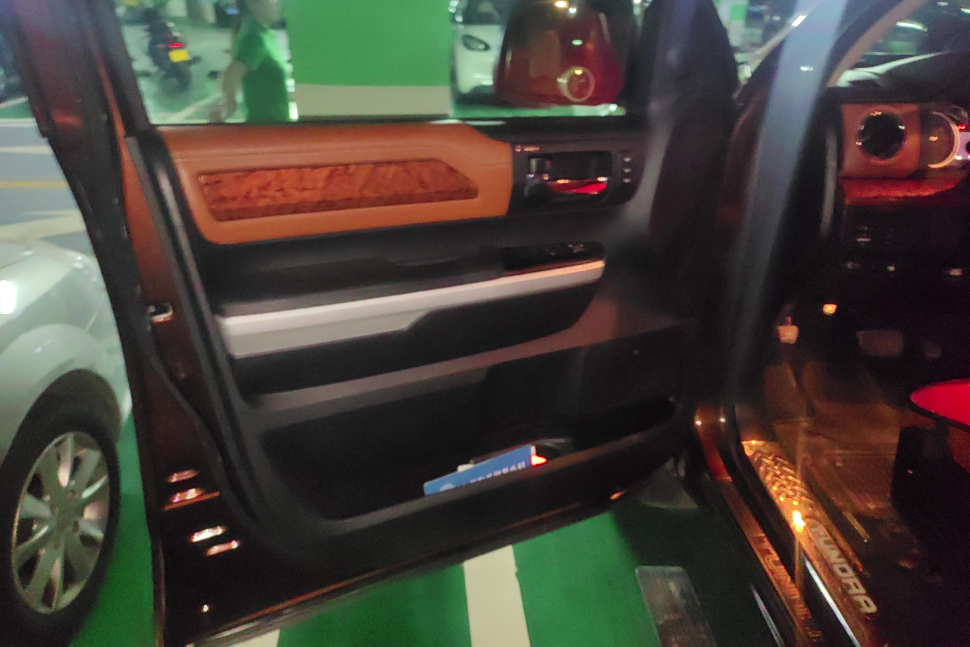 Toyota Tundra 2015 image de voiture #21