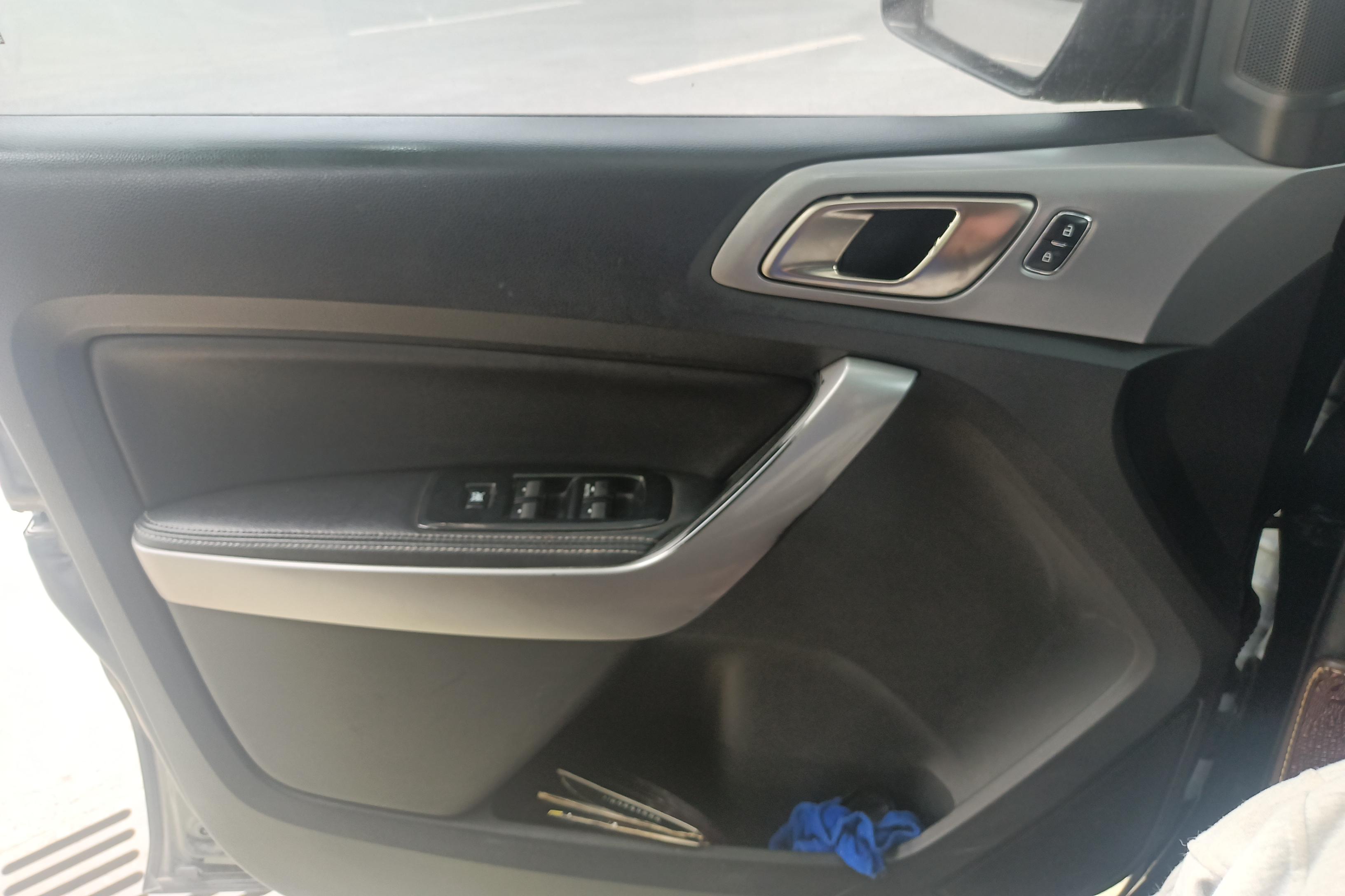 Ford Everest 2017 #21 Ford Everest 2017 car image #21