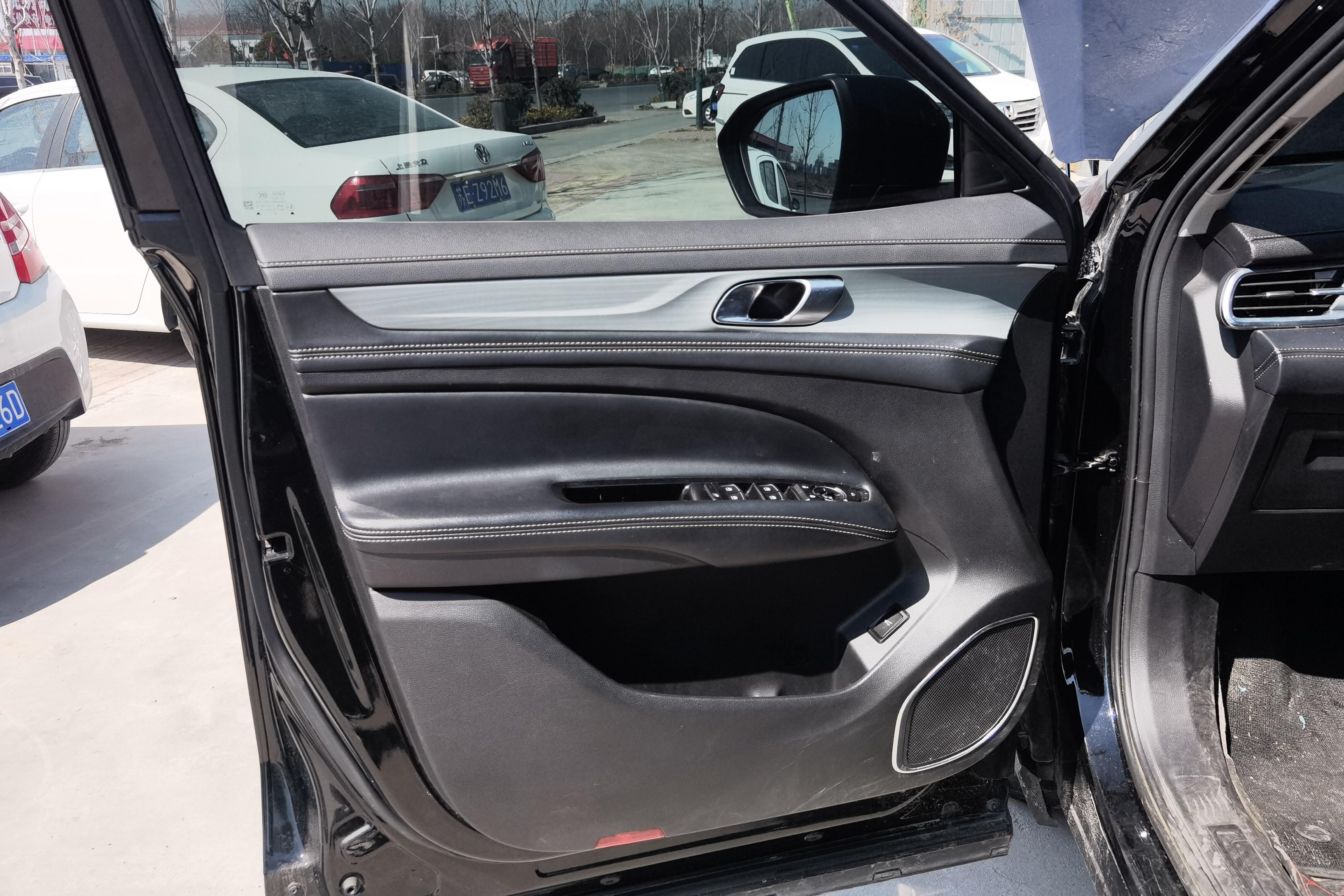 Ford Equator 2022 car image #21