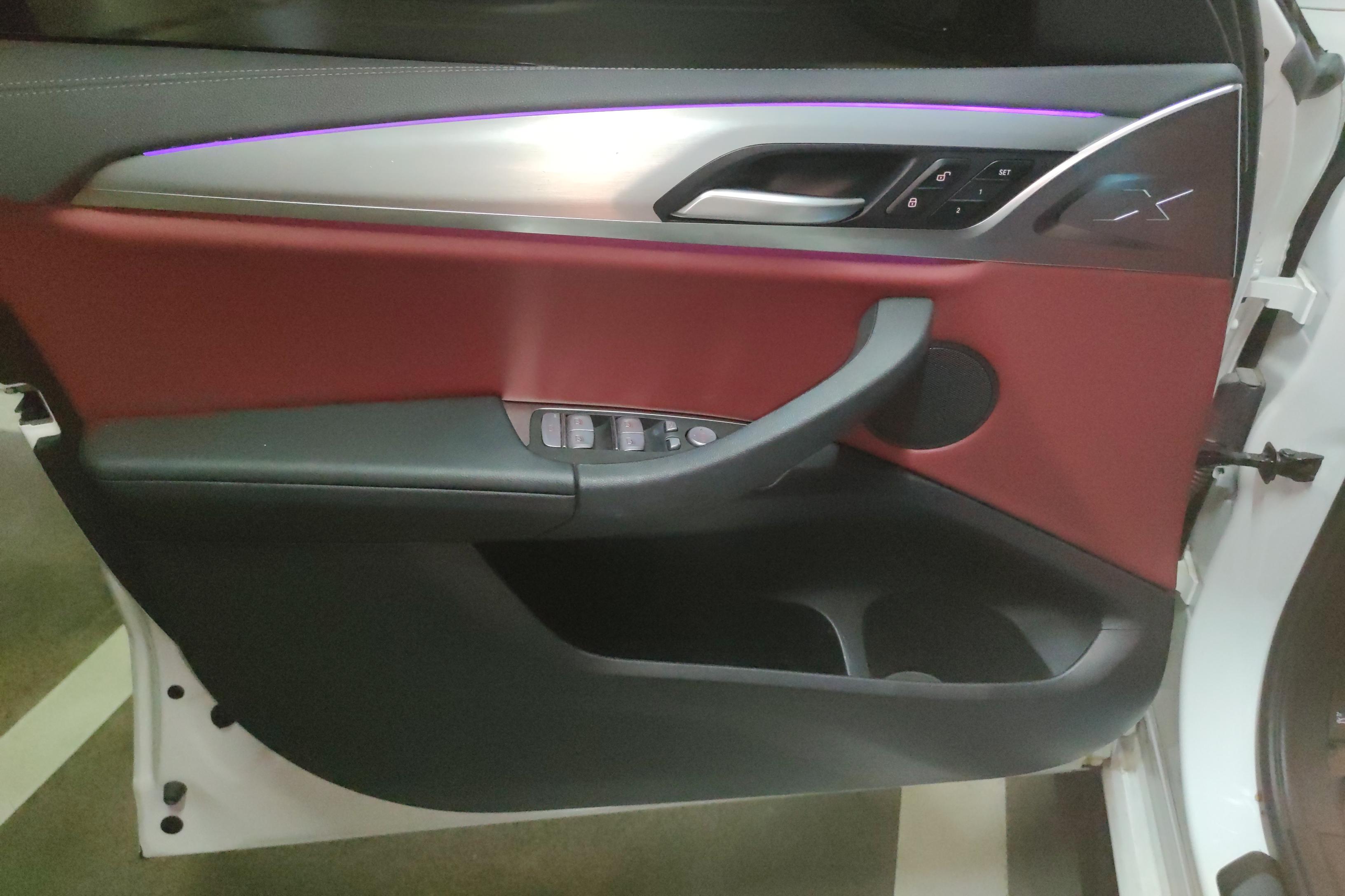 BMW X4 M40i 2022 #21 BMW X4 M40i 2022 car image #21