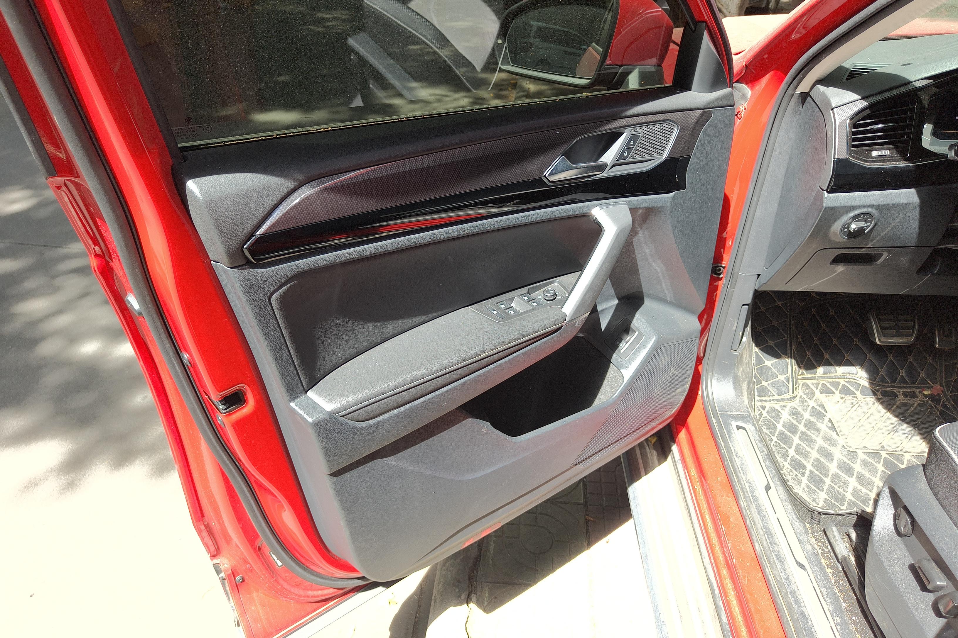 Volkswagen Tayron X 2021 صورة سيارة #21