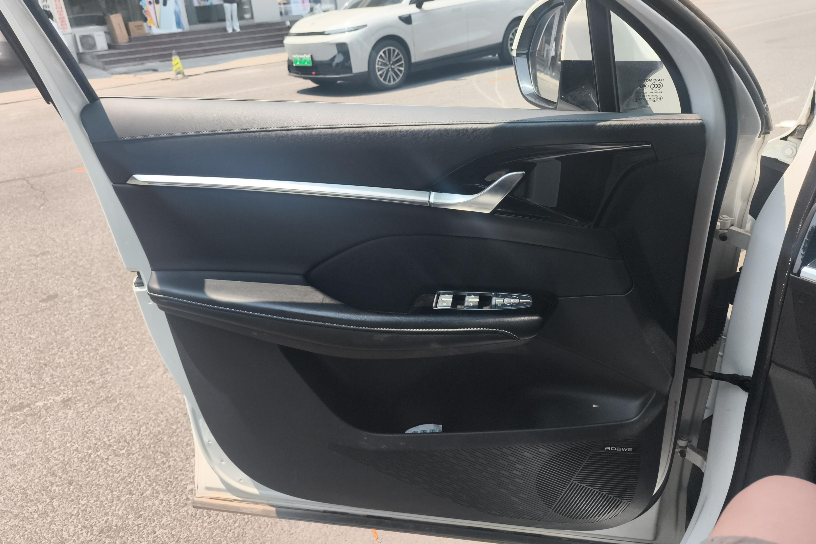 Roewe RX5 MAX 2022 изображение автомобиля #21