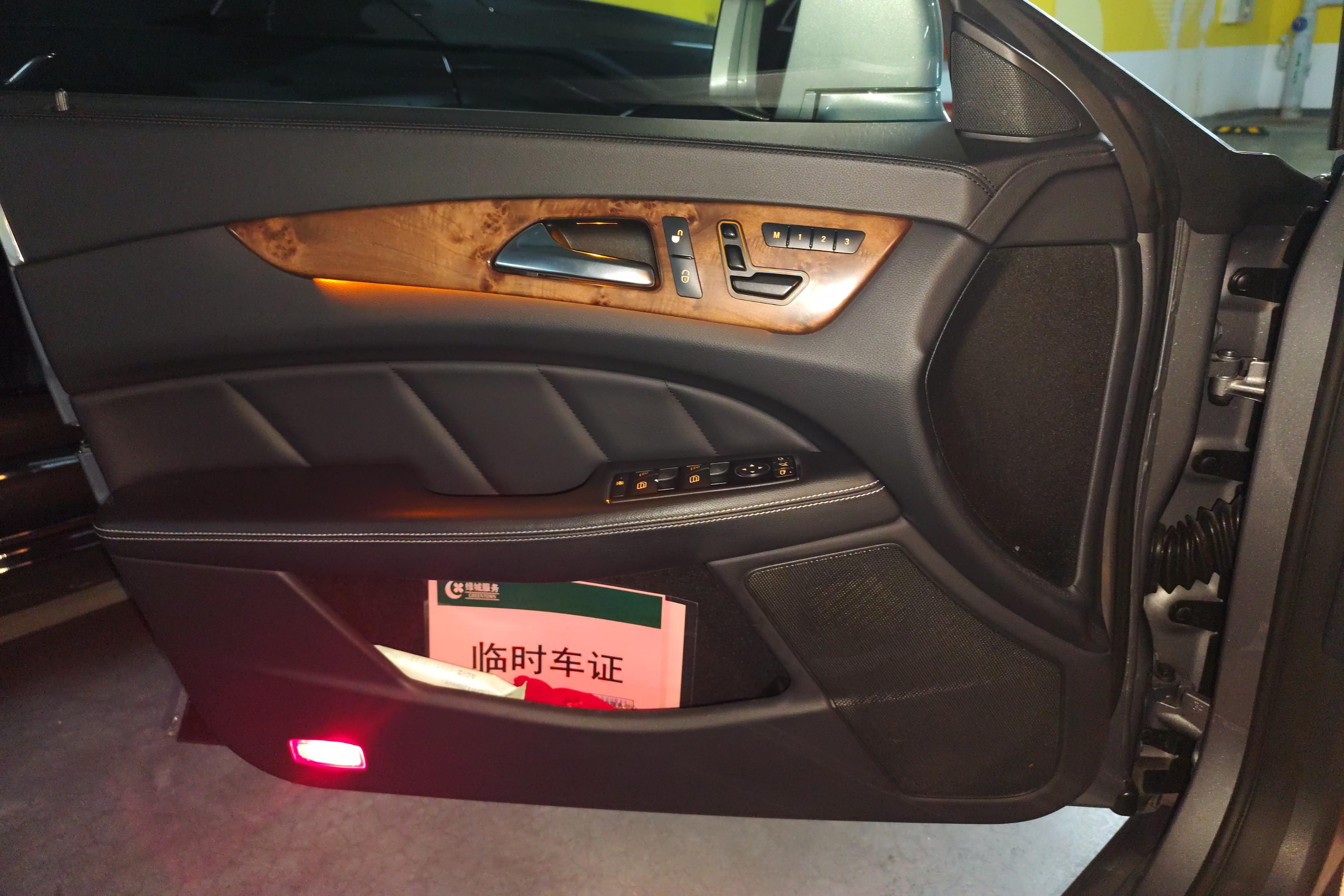 Mercedes-Benz CLS Class 2011 car image #21