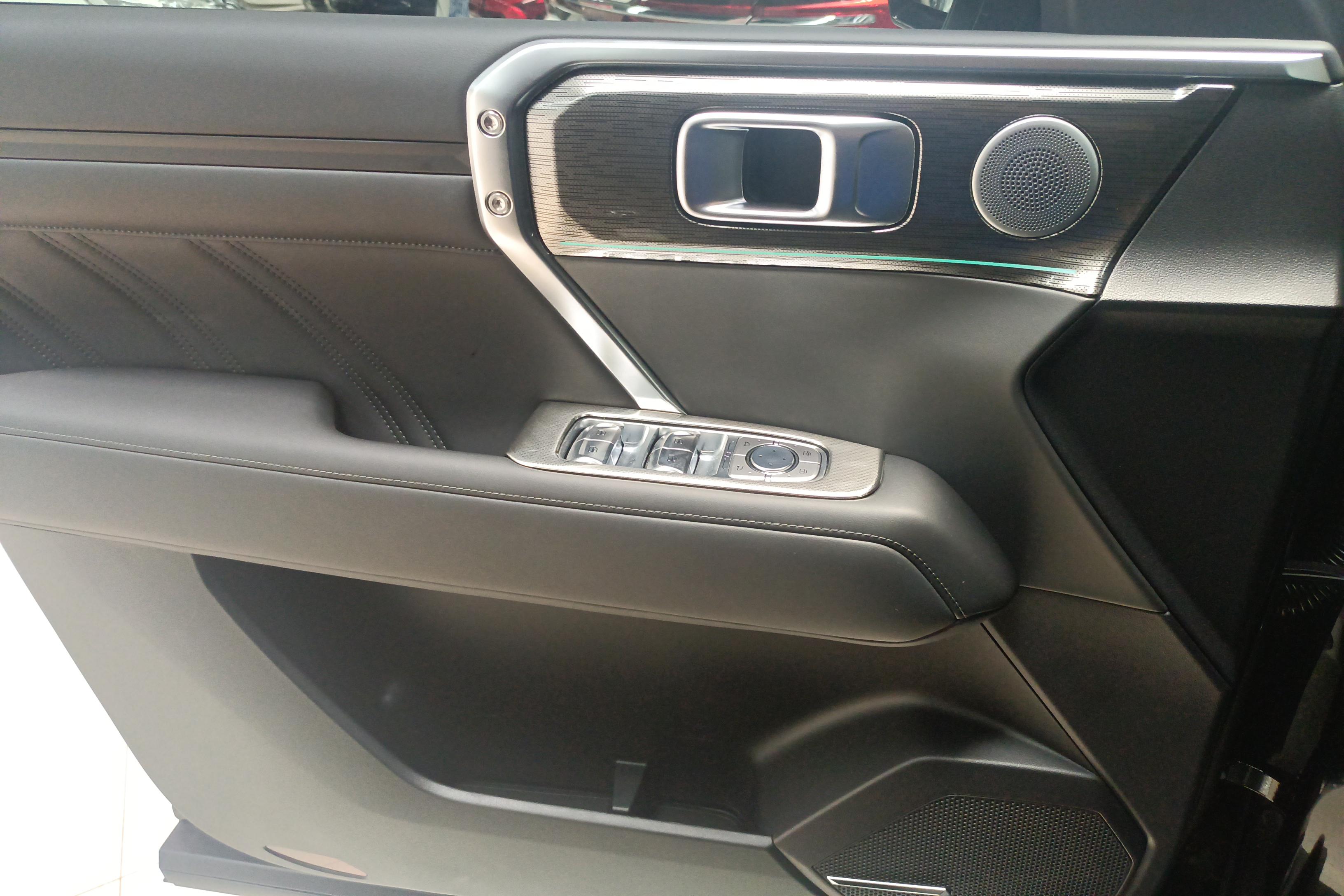 Tank 400 2024 car image #21