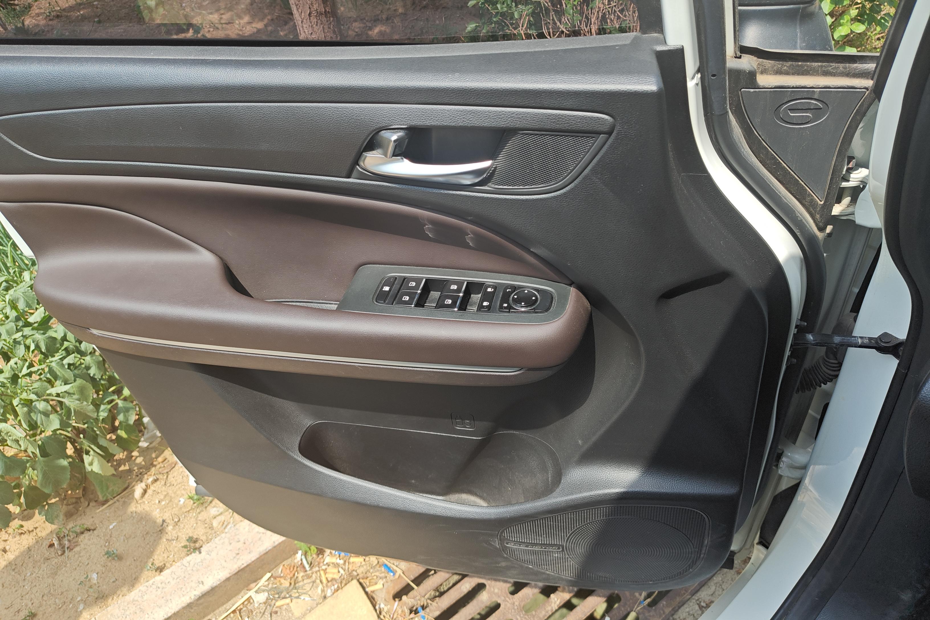 GAC Trumpchi M6 2019 car image #21