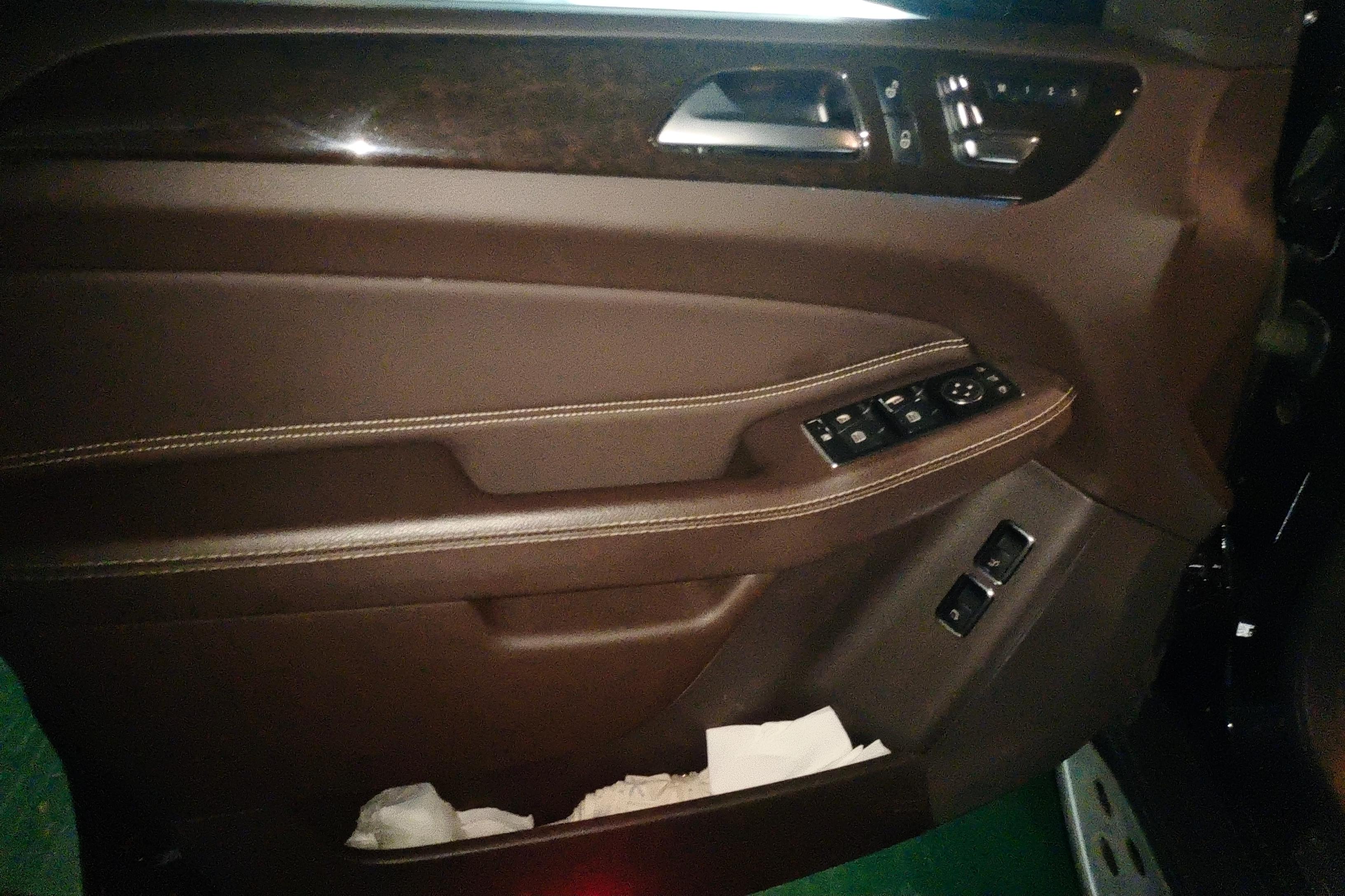 Mercedes-Benz GLS AMG 2018 car image #21