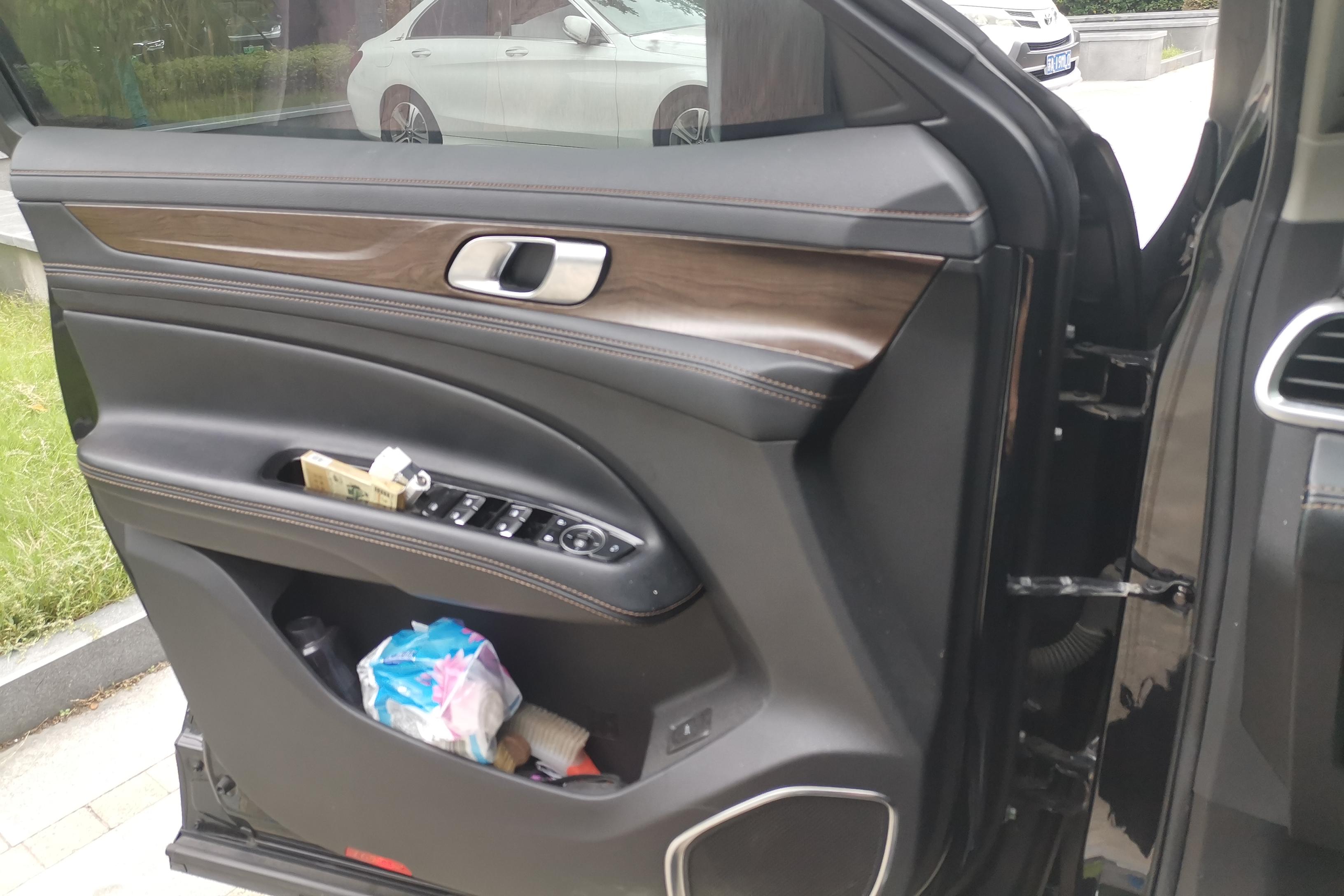 Ford Equator 2021 car image #21