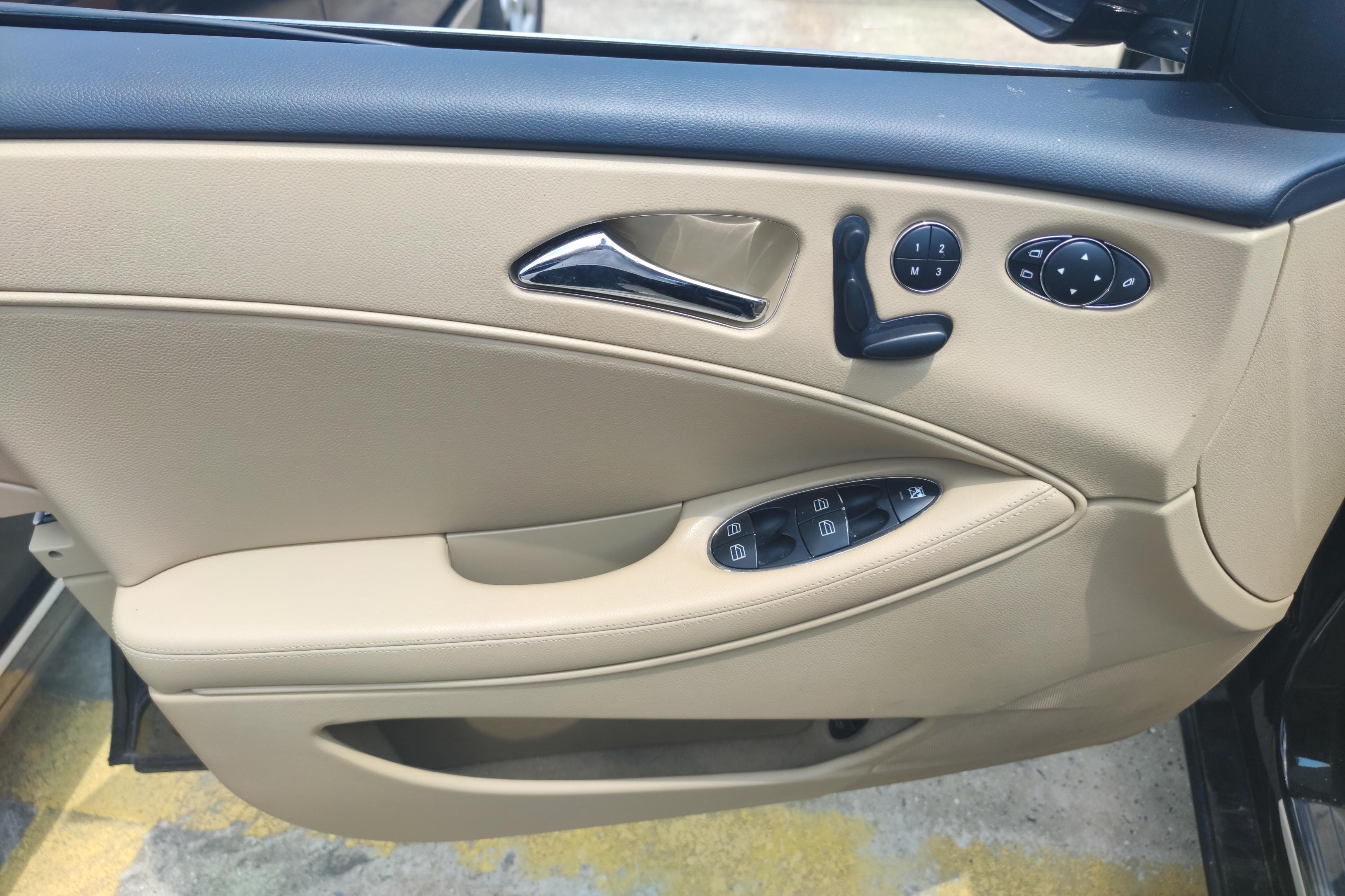 Mercedes-Benz CLS AMG 2010 #21 Mercedes-Benz CLS AMG 2010 car image #21