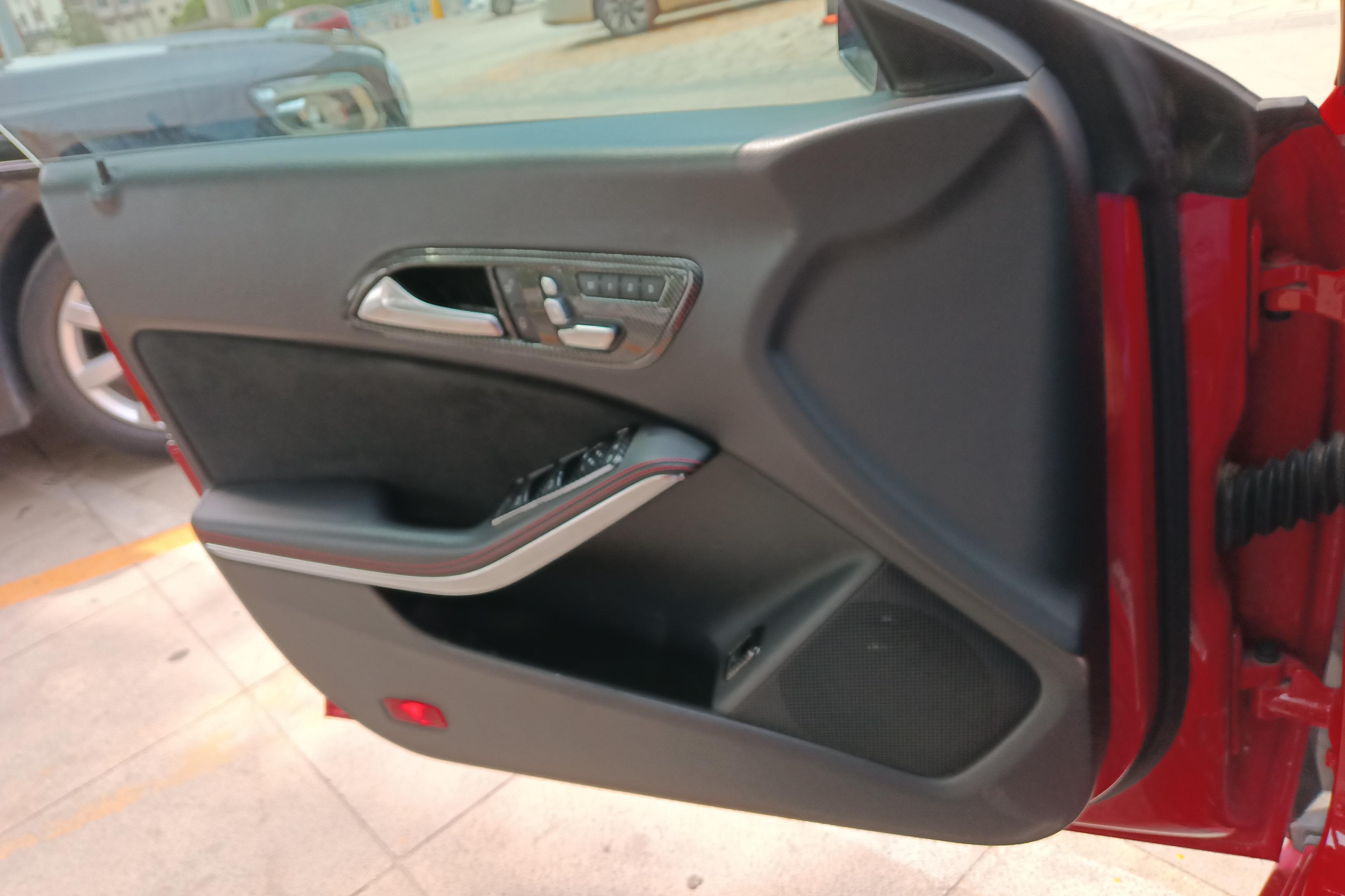 Mercedes-Benz CLA Class (Imported) 2018 immagine di auto #21