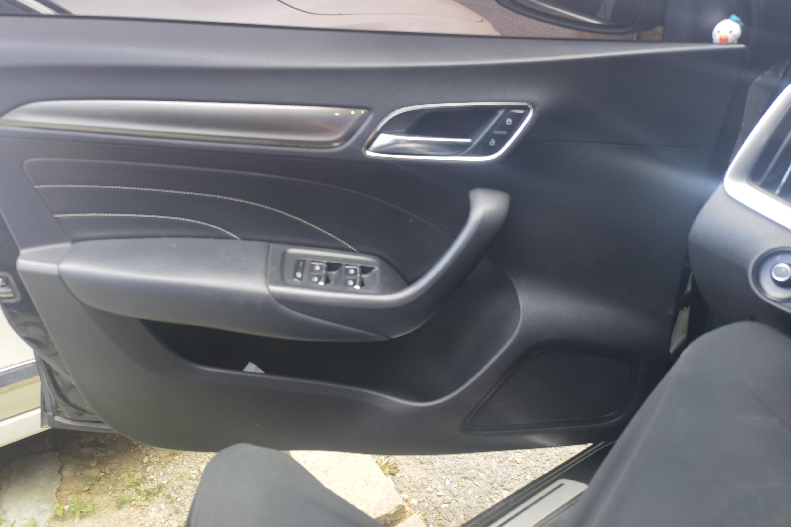 Roewe i6 2019 imagen de coche #21