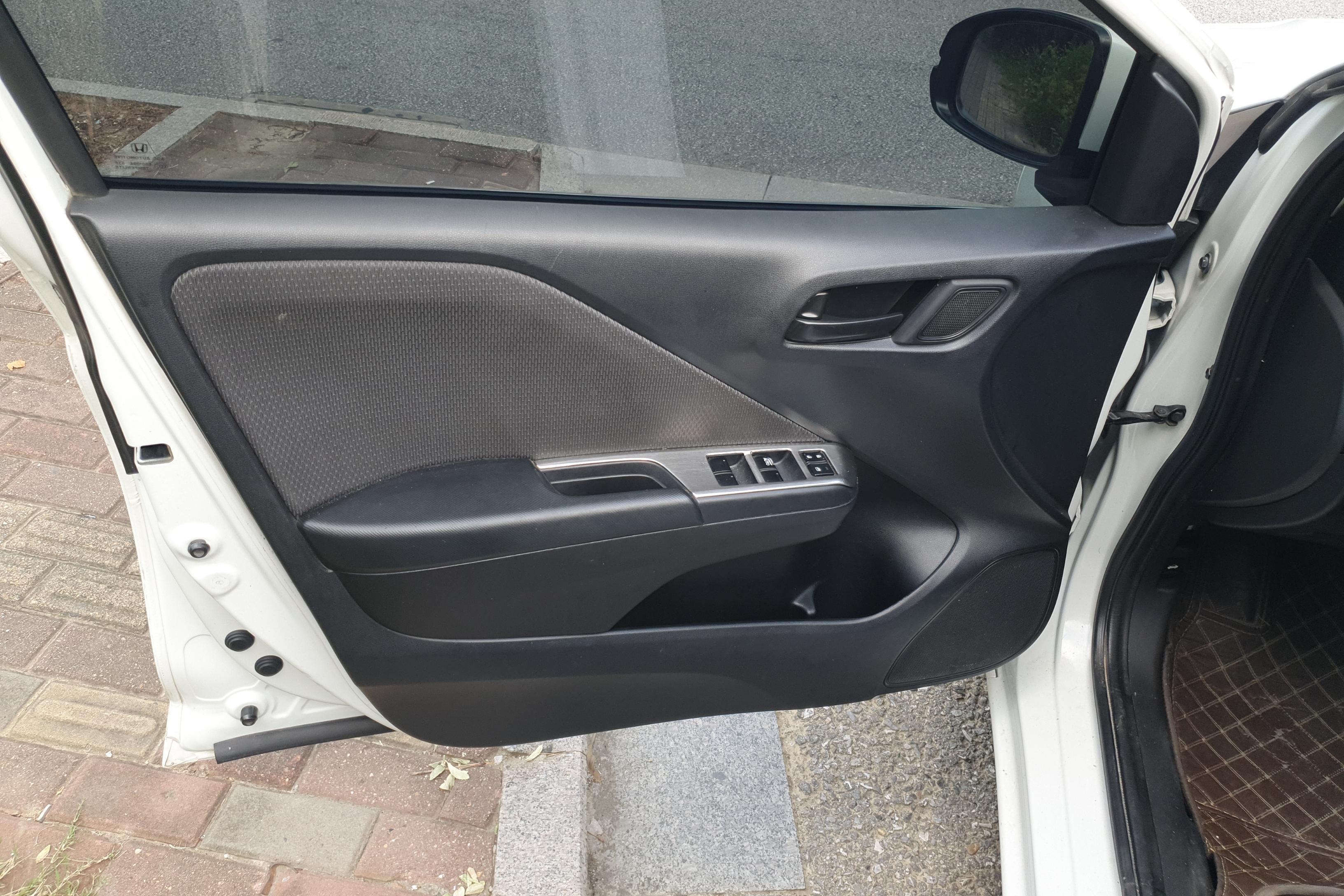 Honda Gienia 2016 #21 Honda Gienia 2016 car image #21