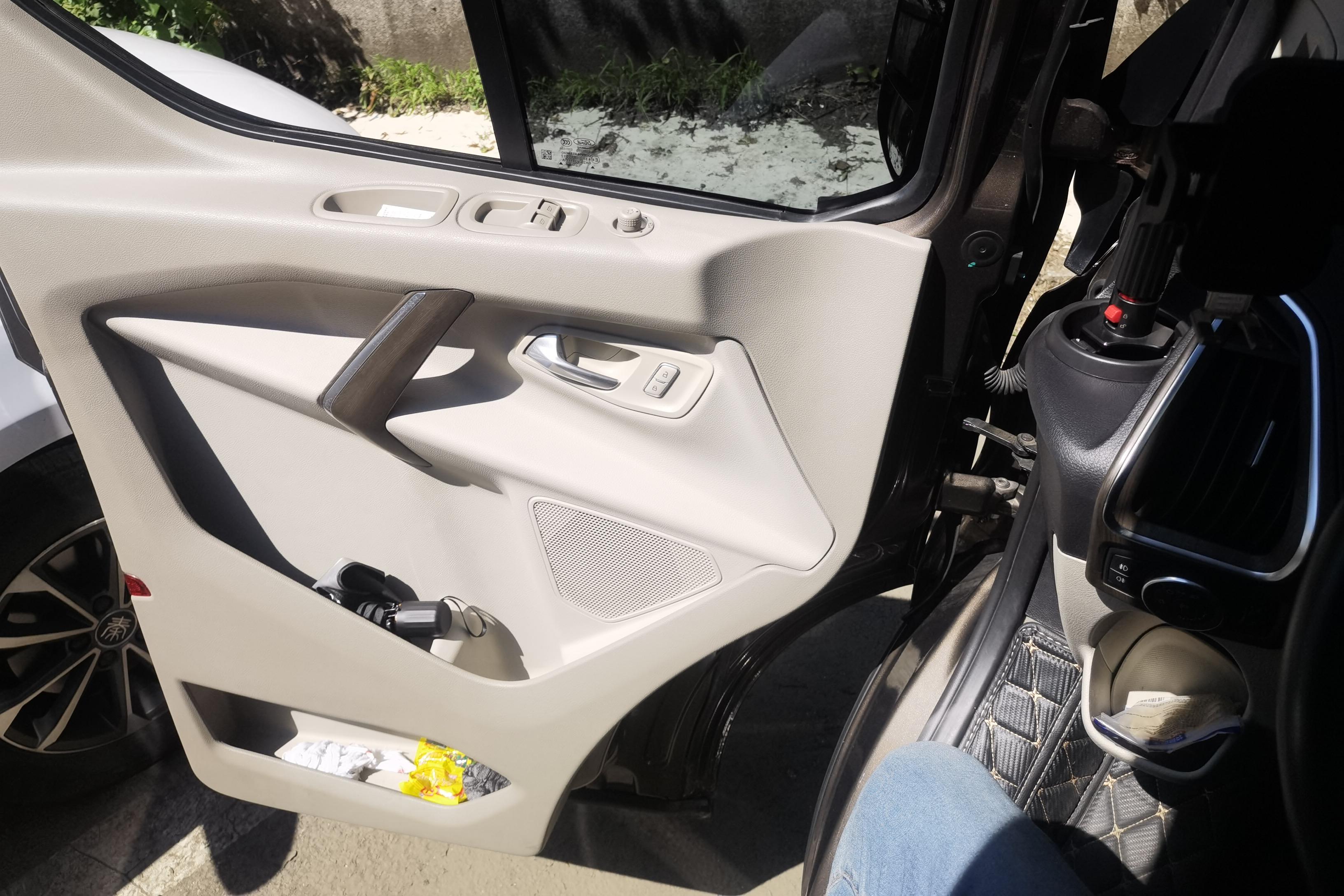 Ford Tourneo 2017 car image #21