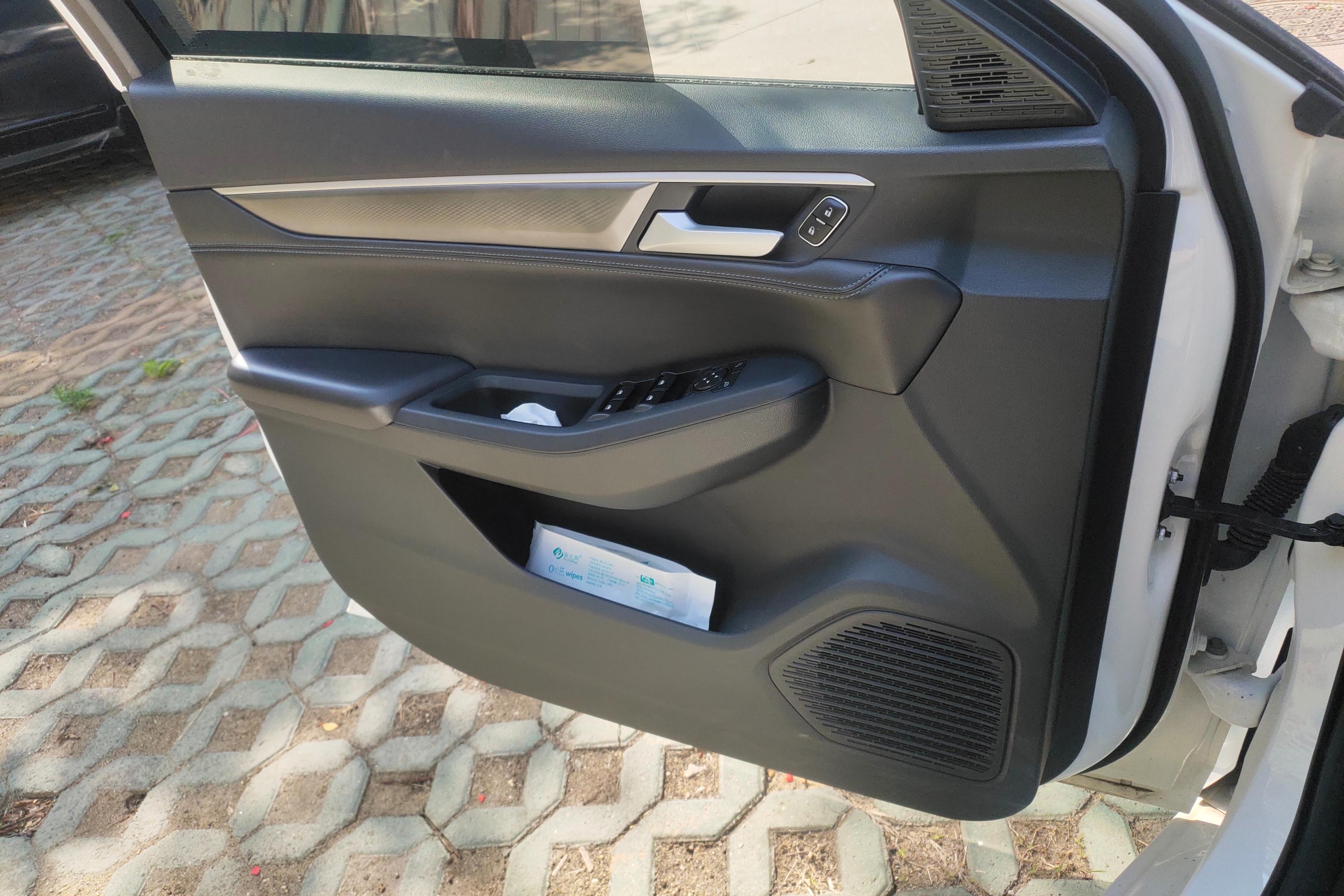 Ford Escort 2021 car image #21