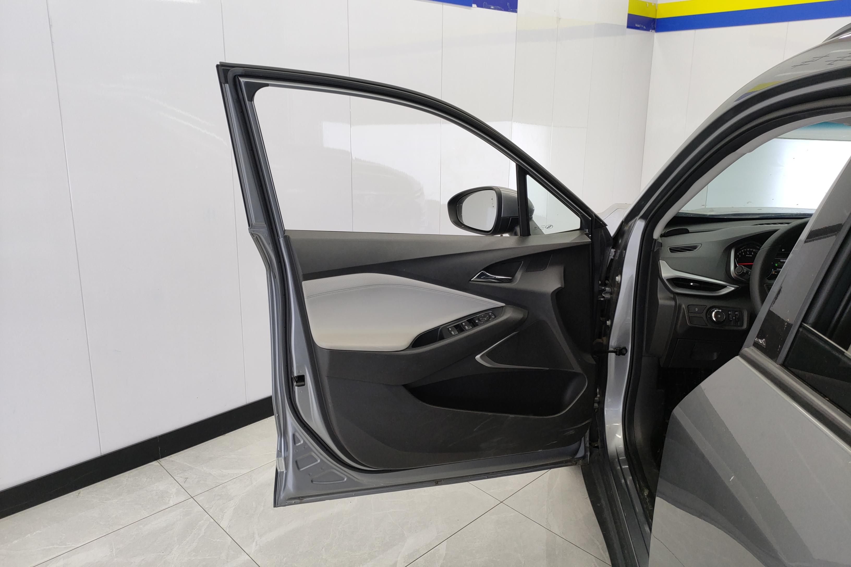 Chevrolet Orlando 2020 car image #21