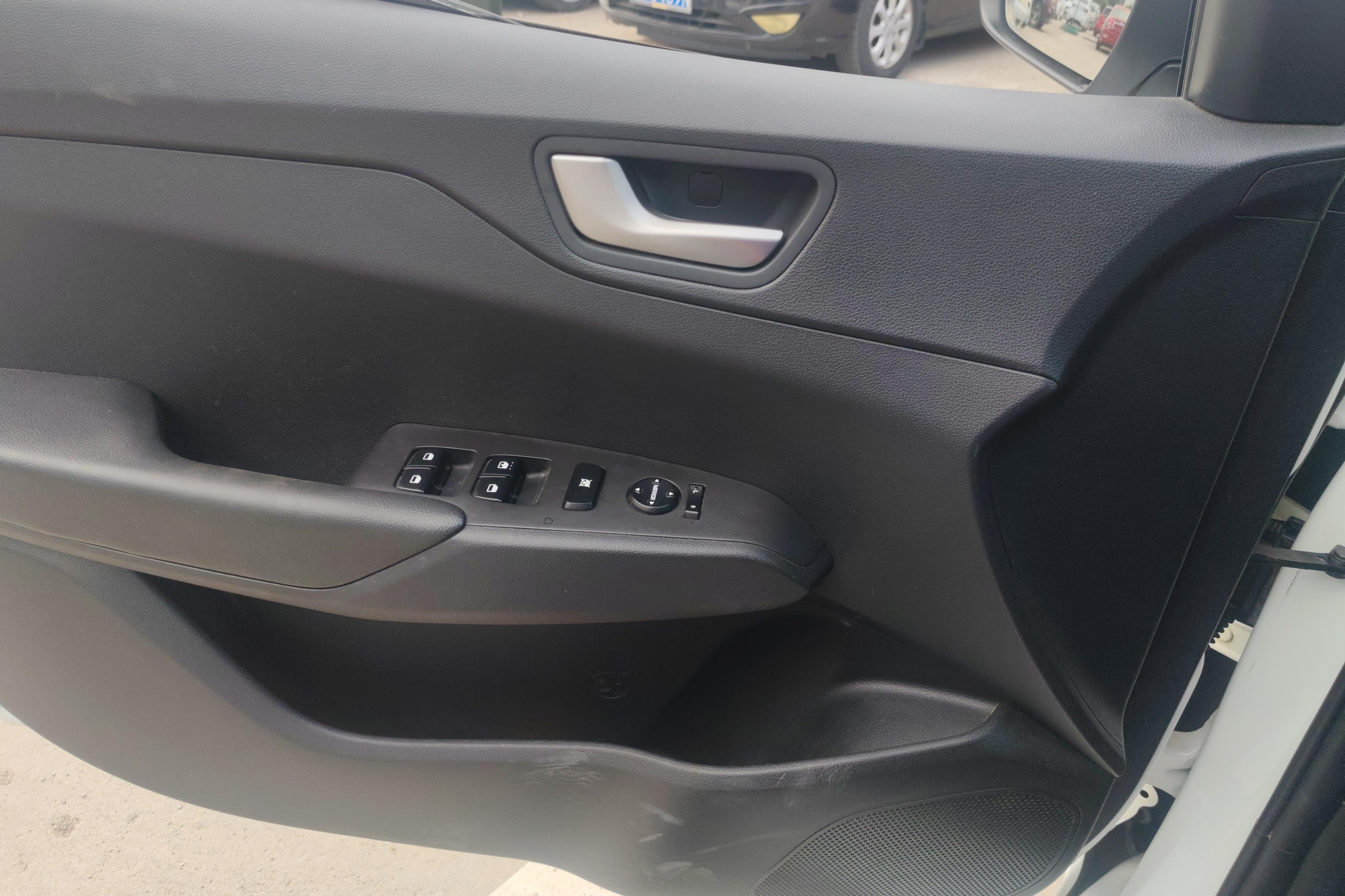 Hyundai Verna 2016 car image #21