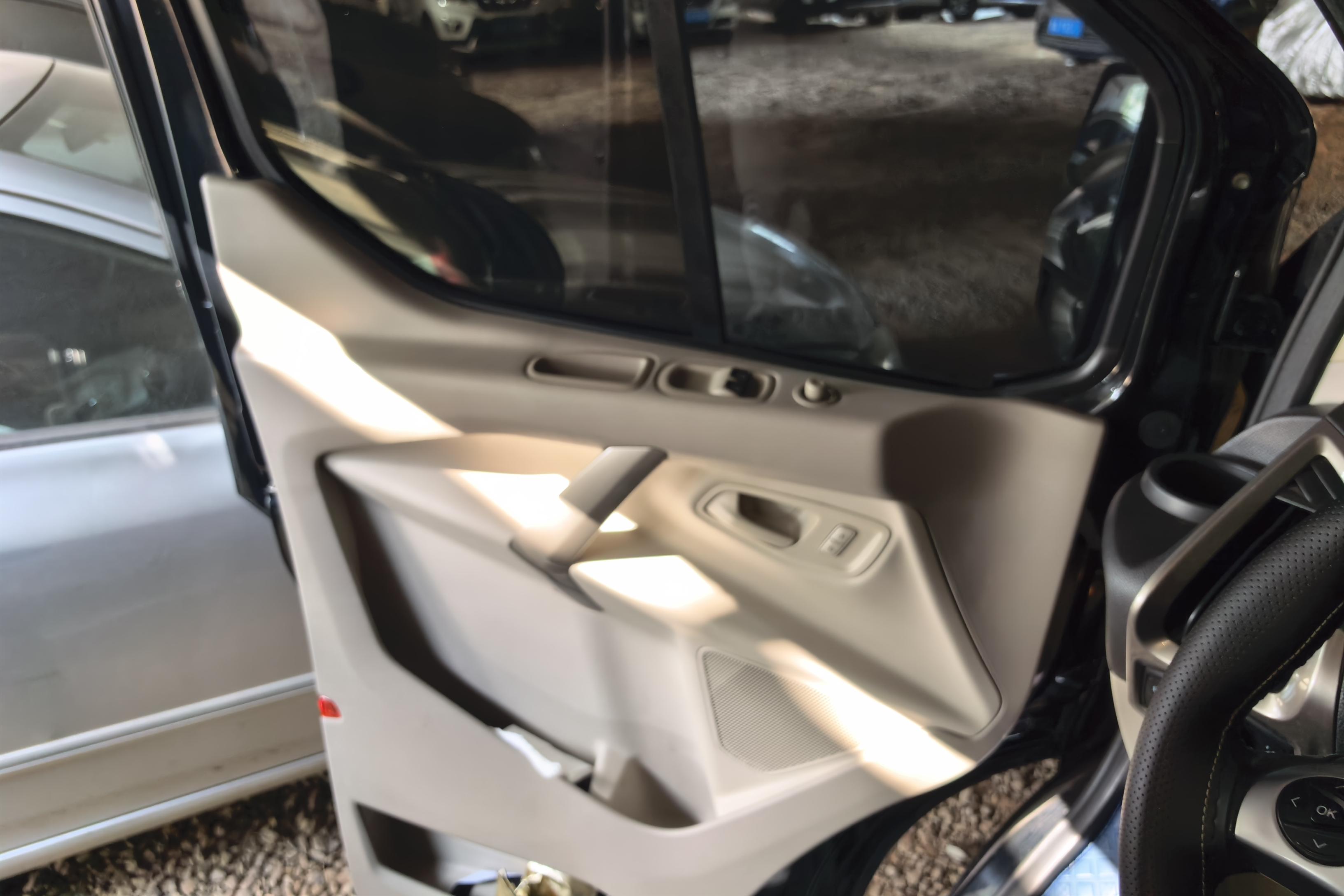 Ford Tourneo 2016 #21 Ford Tourneo 2016 car image #21