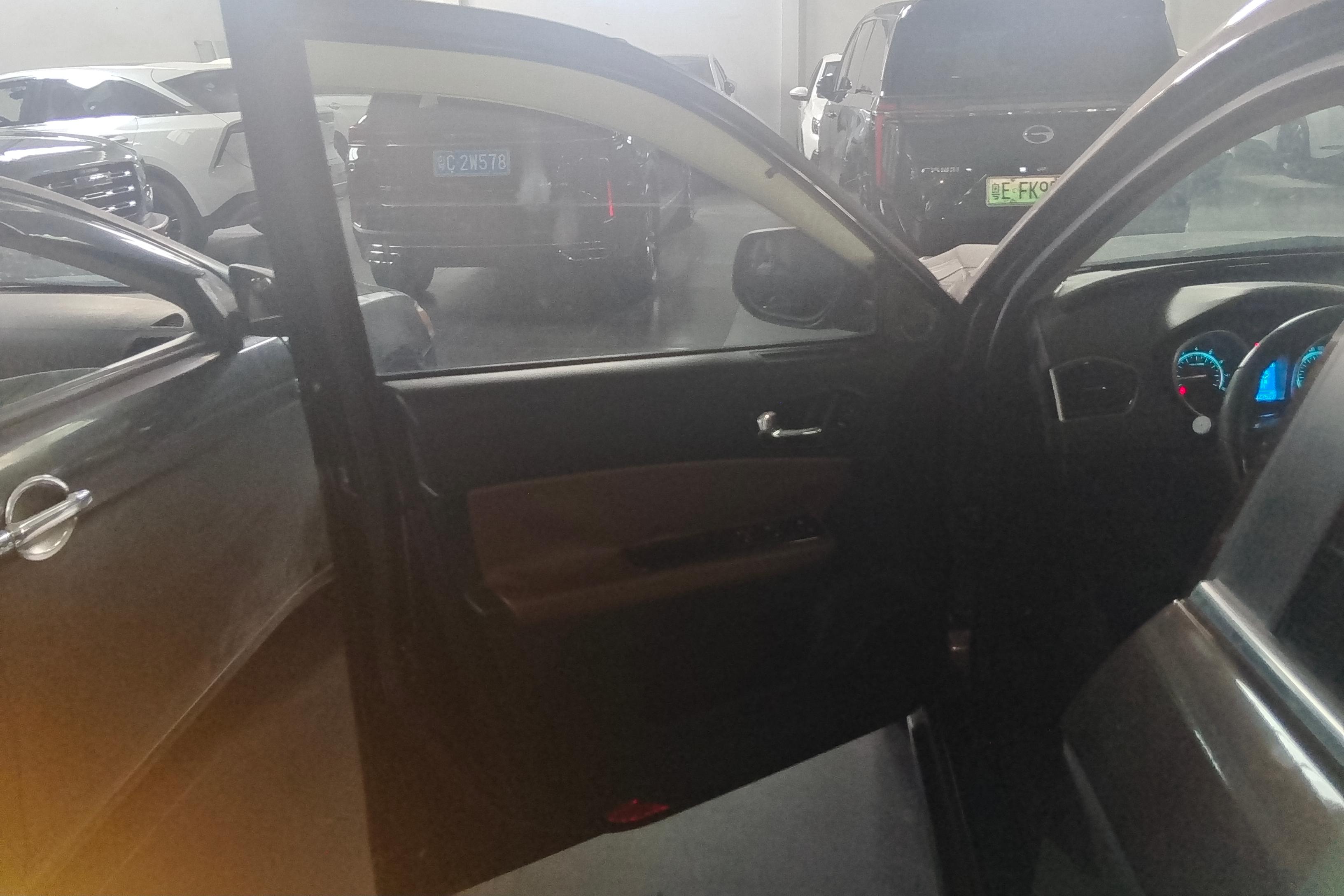 GAC Trumpchi GS5 2016 #21 GAC Trumpchi GS5 2016 car image #21